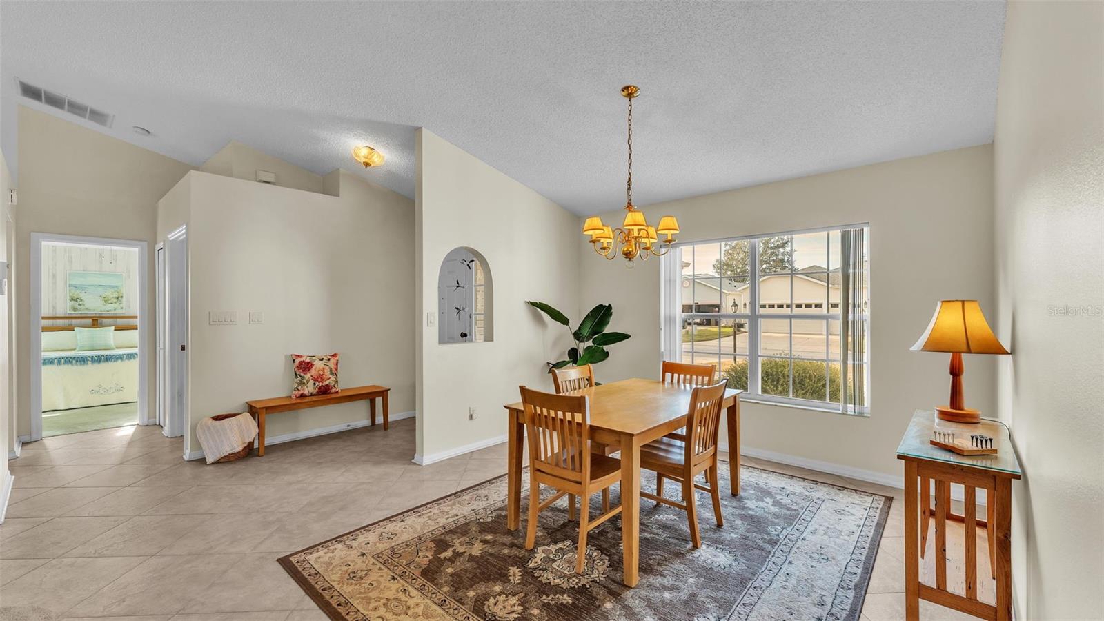 4064 RIVER CREST CIR