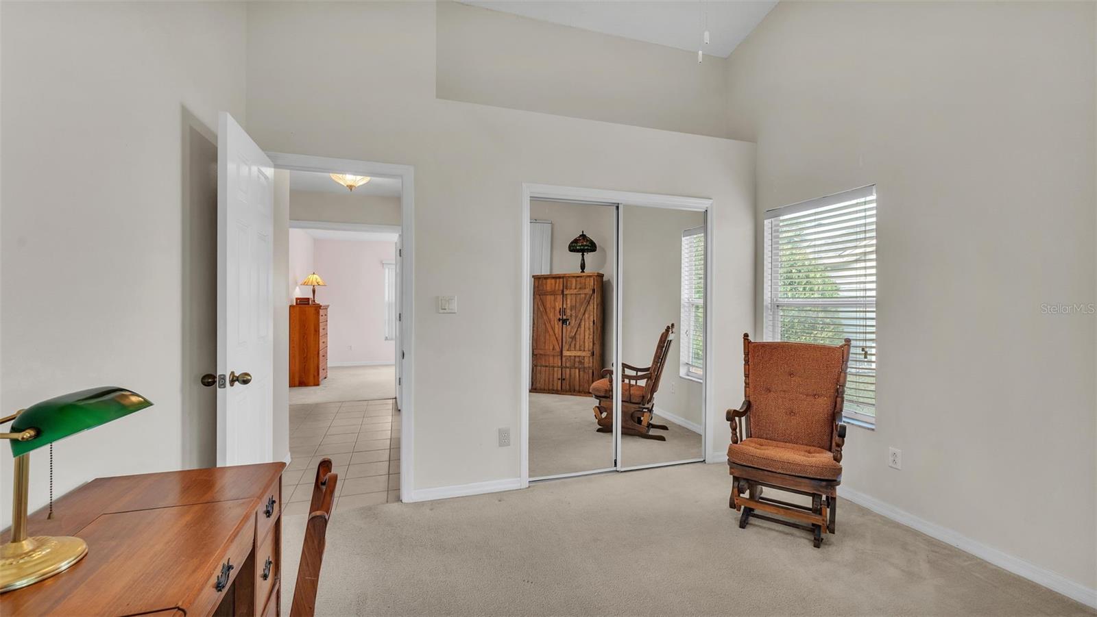 4064 RIVER CREST CIR