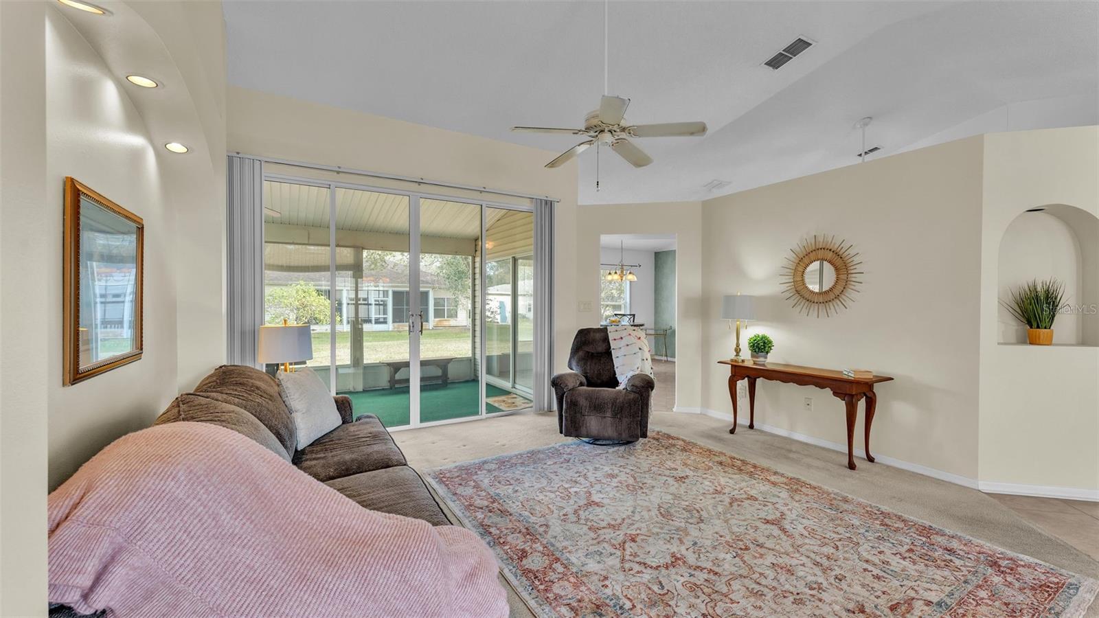 4064 RIVER CREST CIR