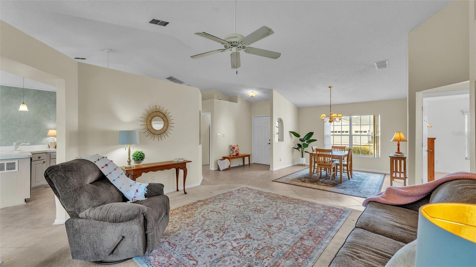 4064 RIVER CREST CIR