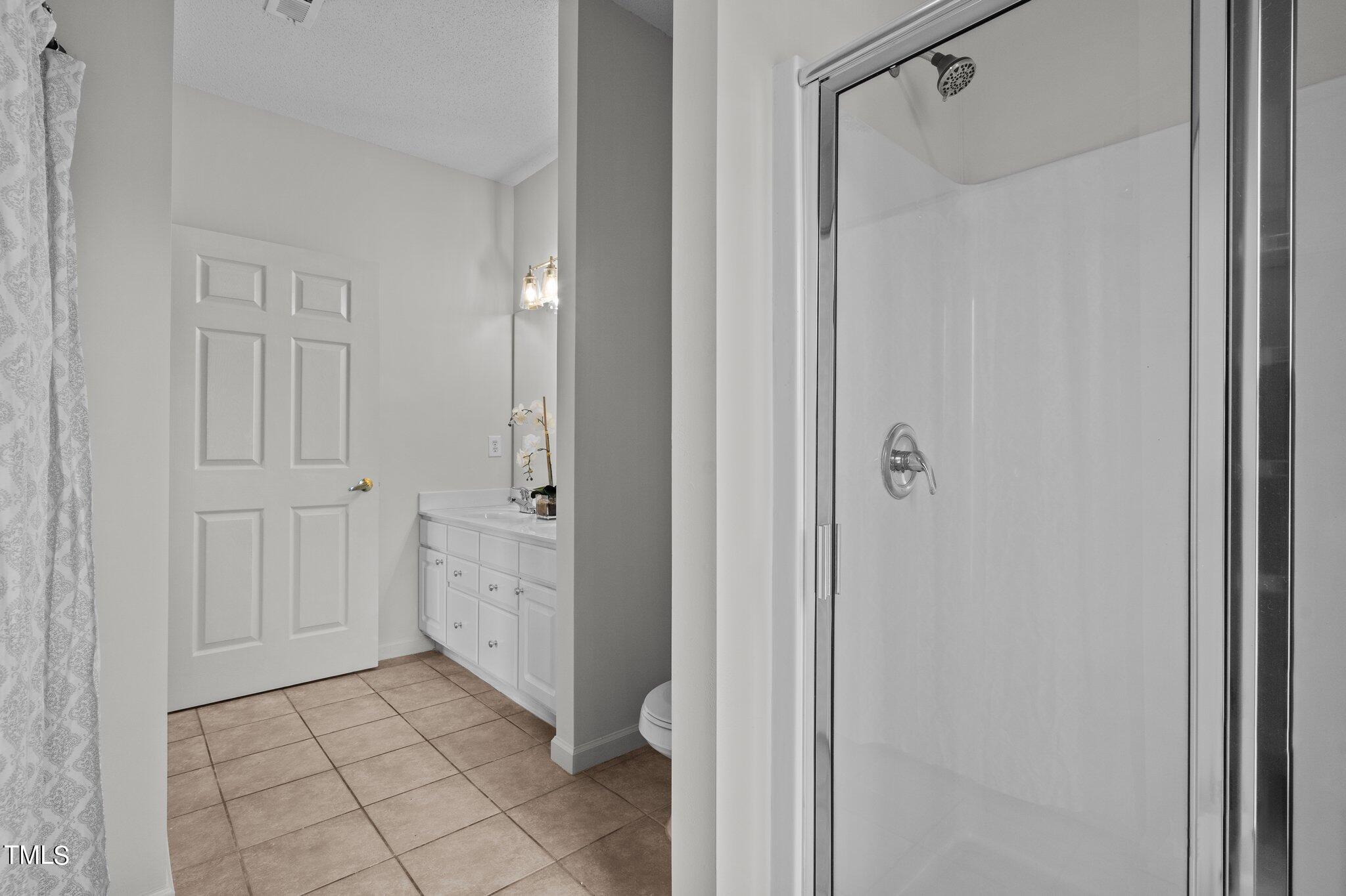 2501 Huntscroft Lane