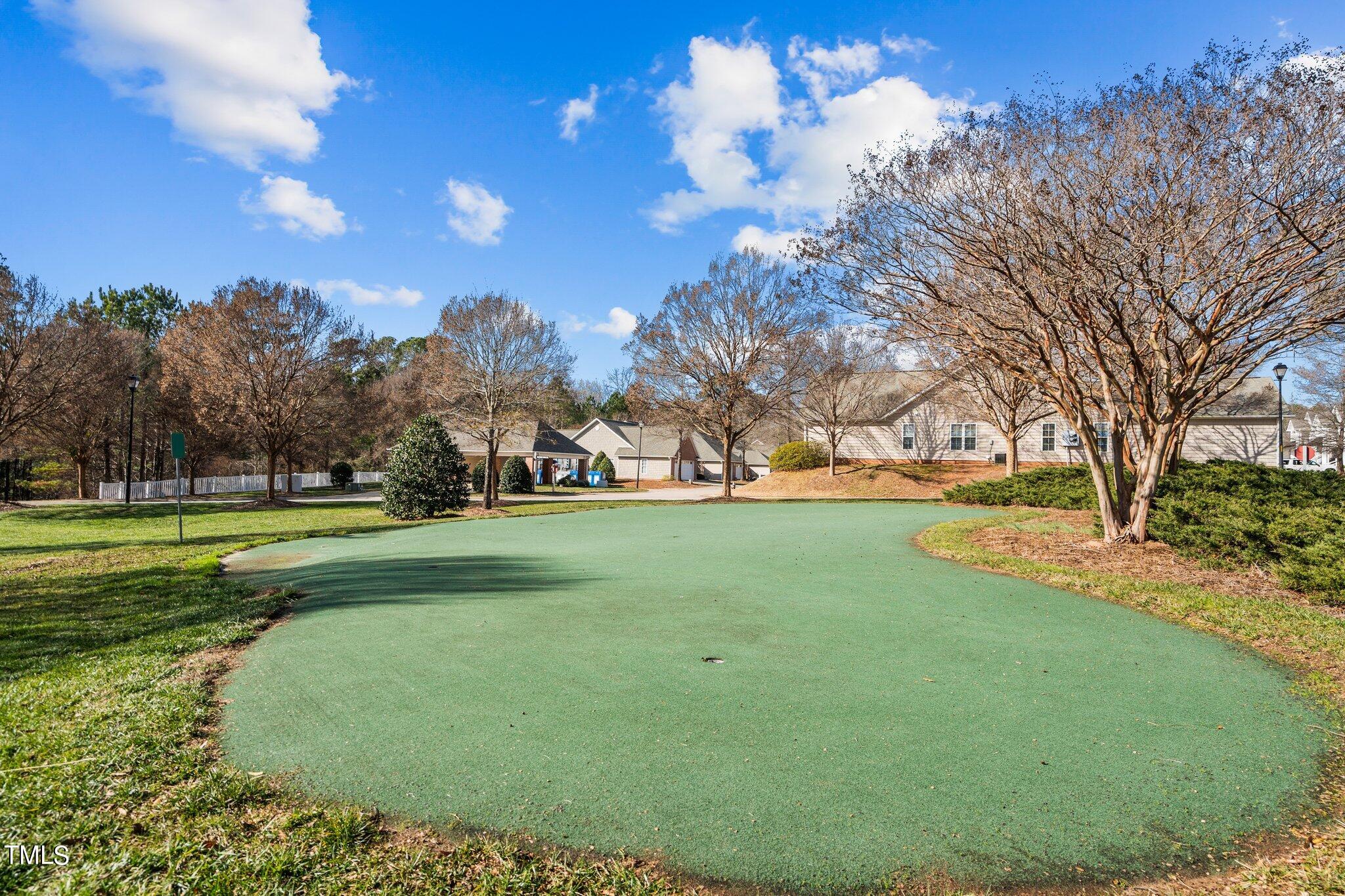 2501 Huntscroft Lane