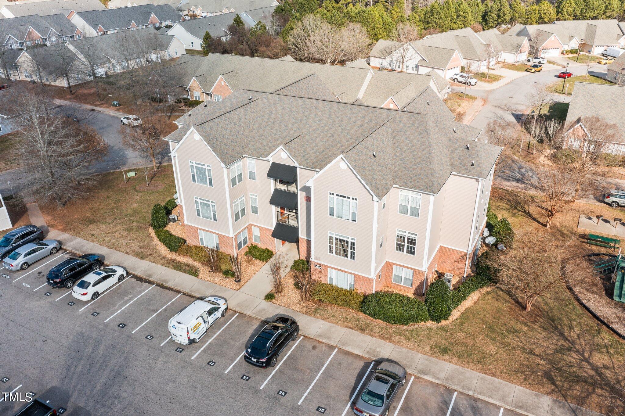 2501 Huntscroft Lane