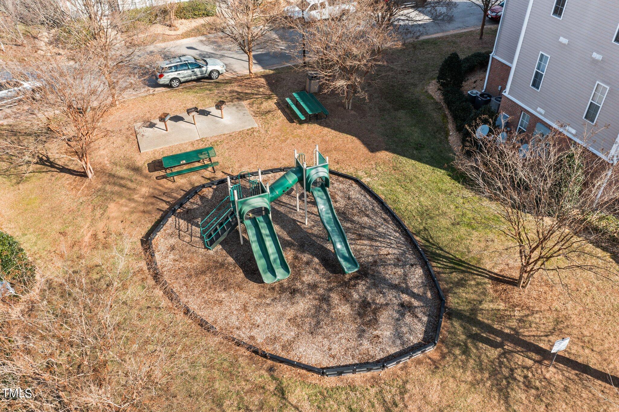 2501 Huntscroft Lane