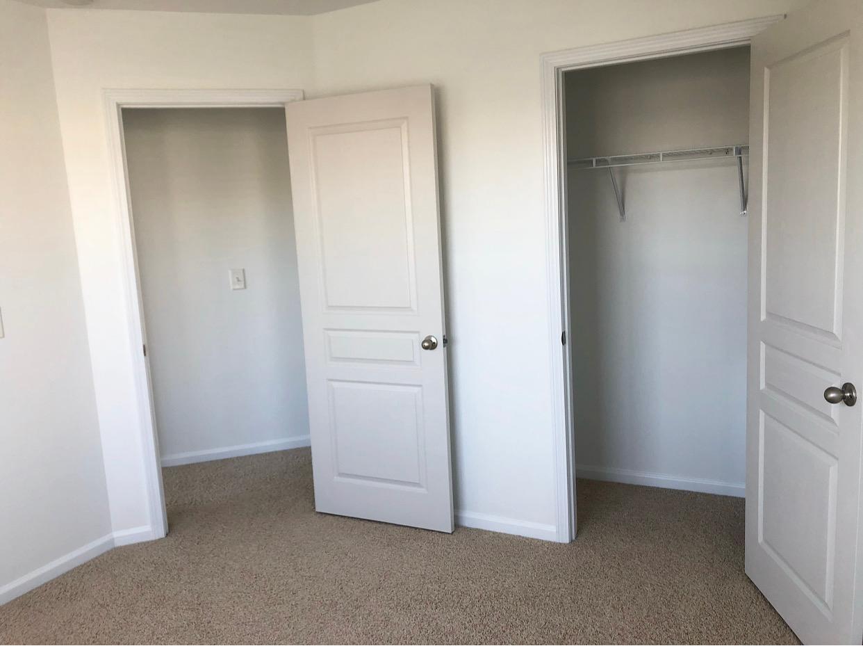 10122 Glen Autumn Road