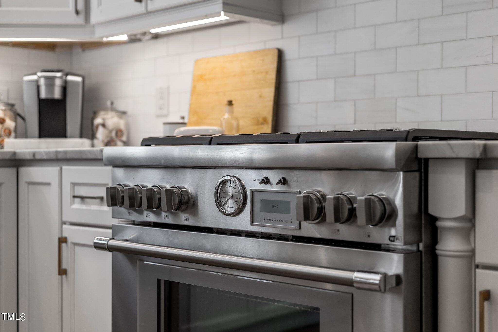 8948 Winged Thistle Court