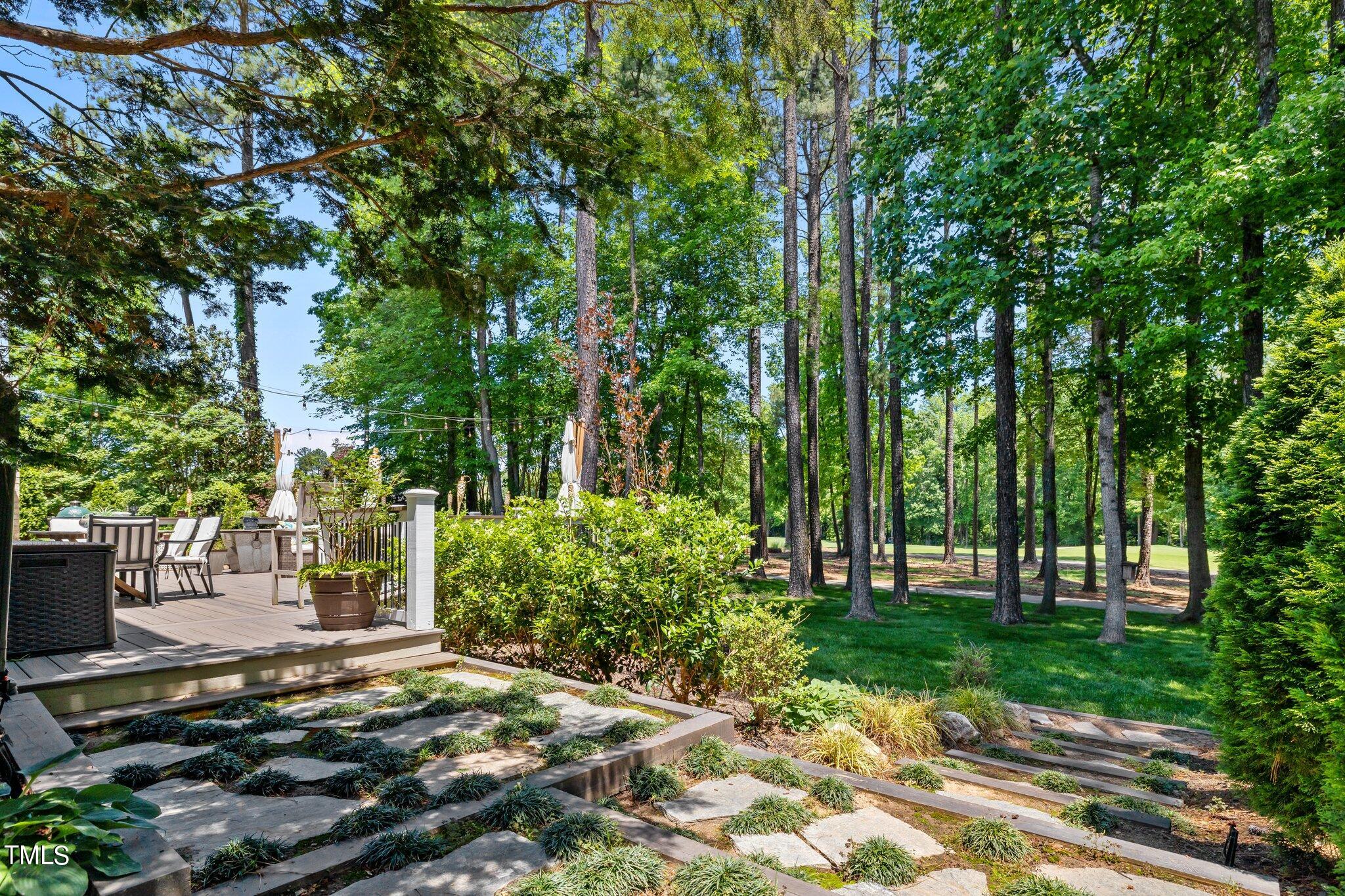 8948 Winged Thistle Court