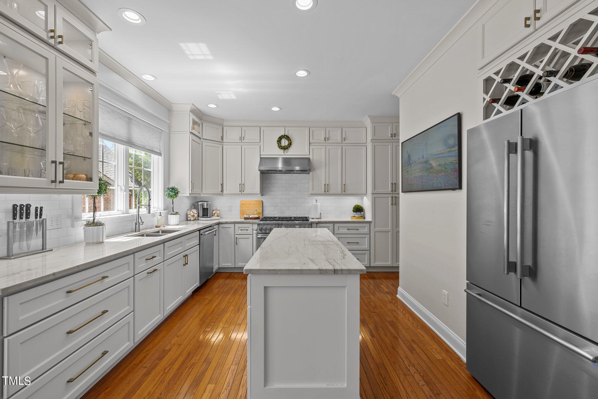 8948 Winged Thistle Court