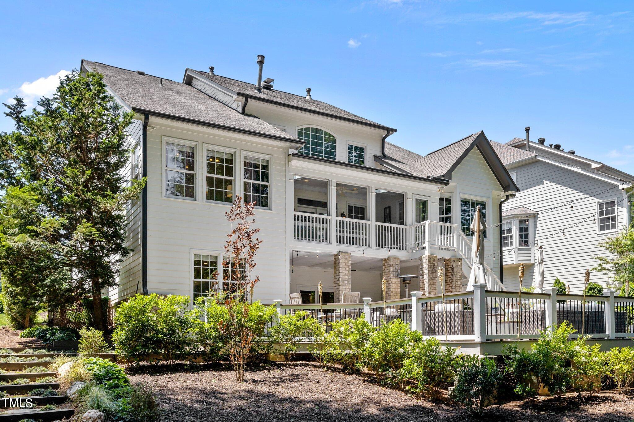 8948 Winged Thistle Court