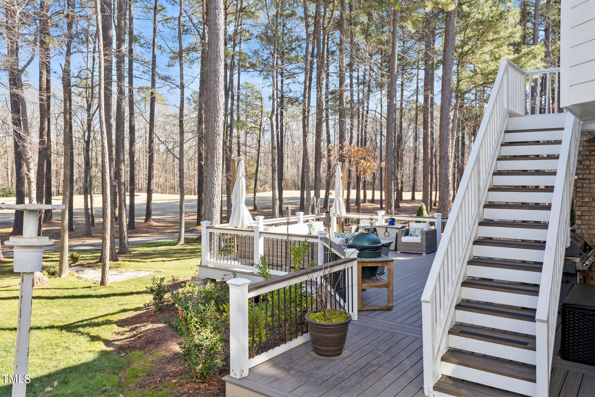 8948 Winged Thistle Court