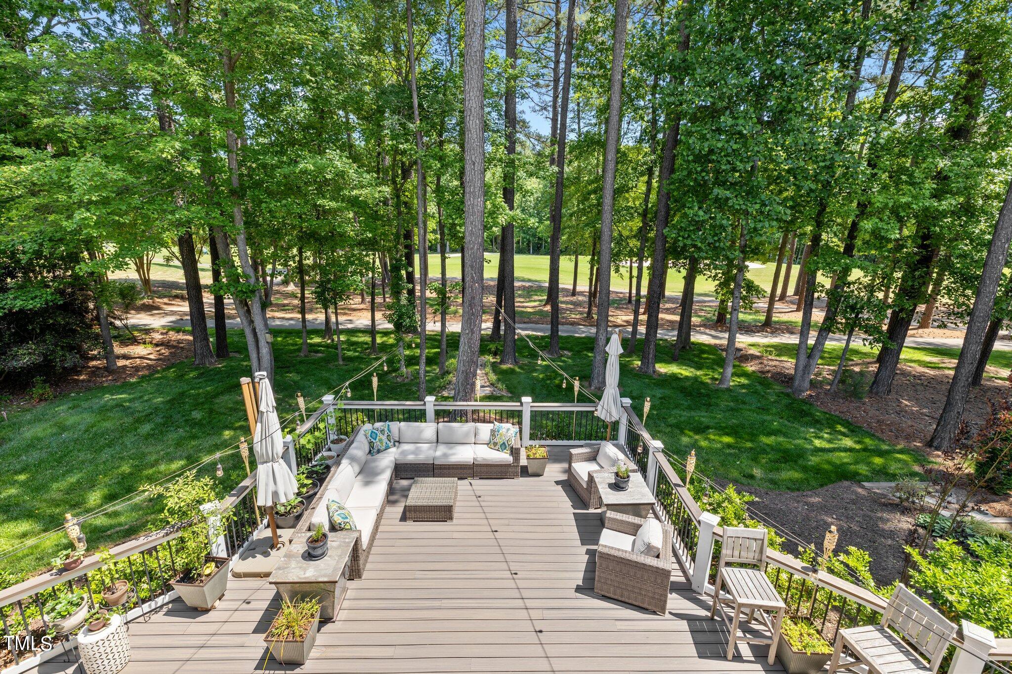 8948 Winged Thistle Court