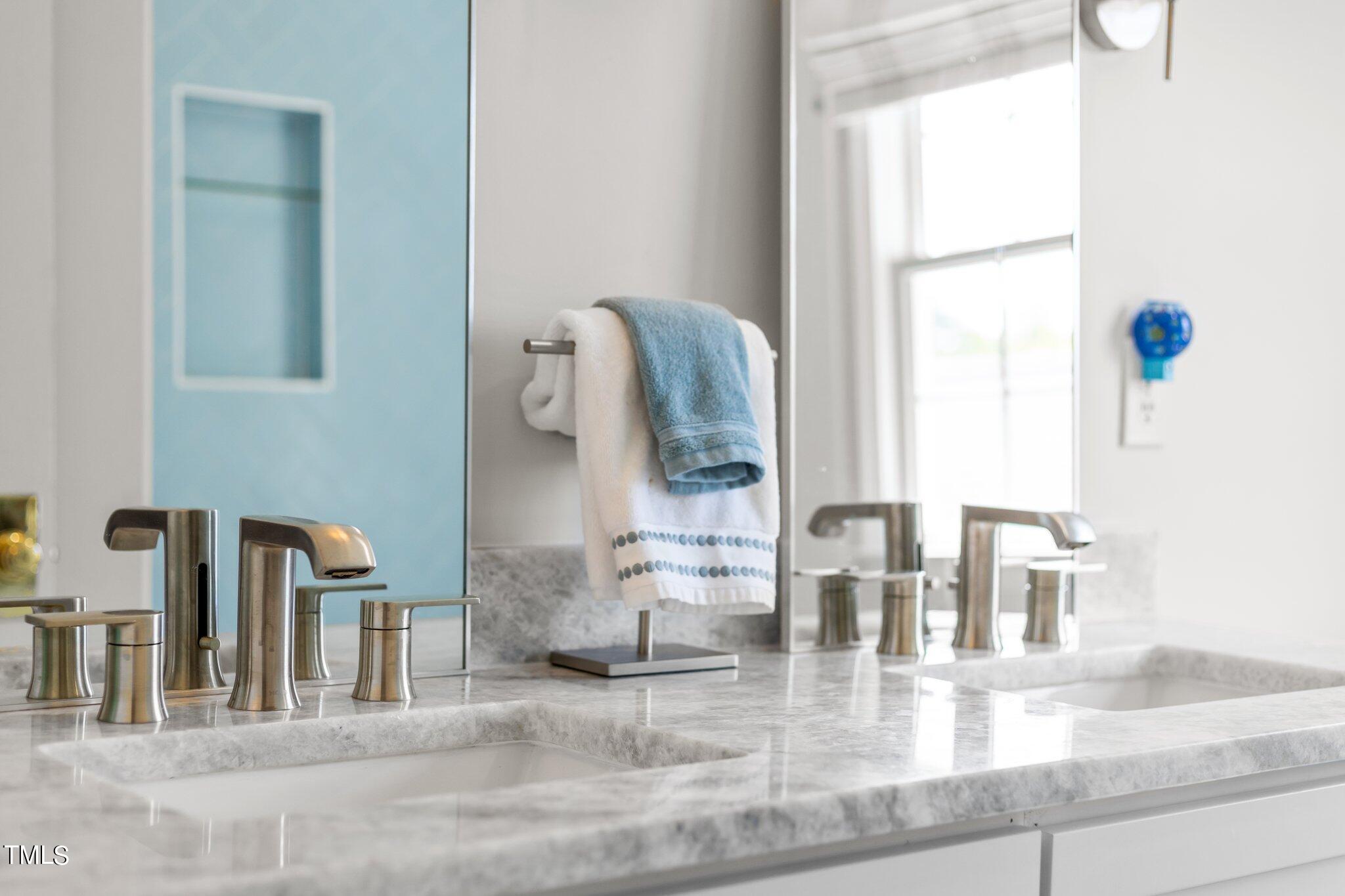 8948 Winged Thistle Court