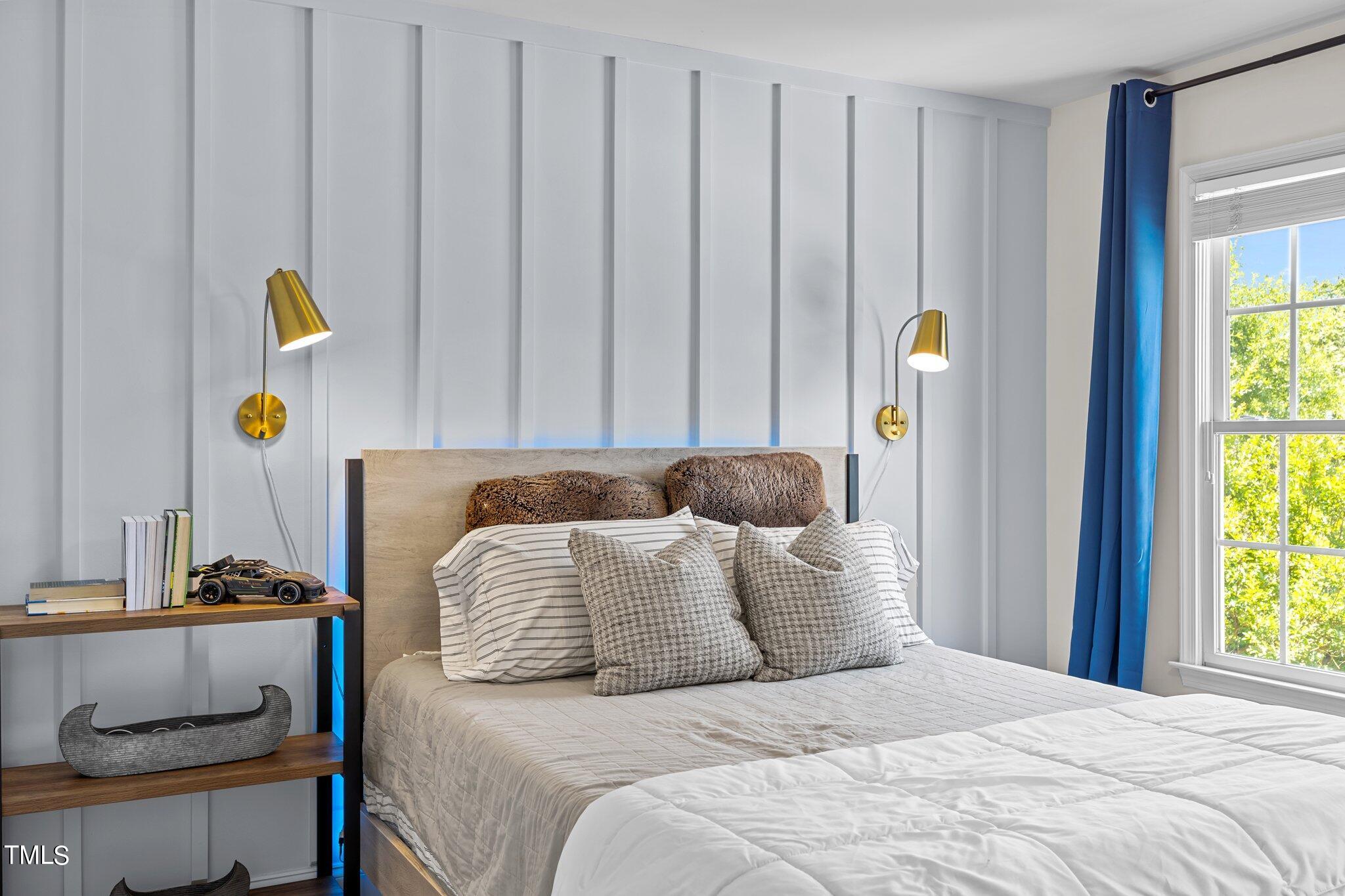 8948 Winged Thistle Court