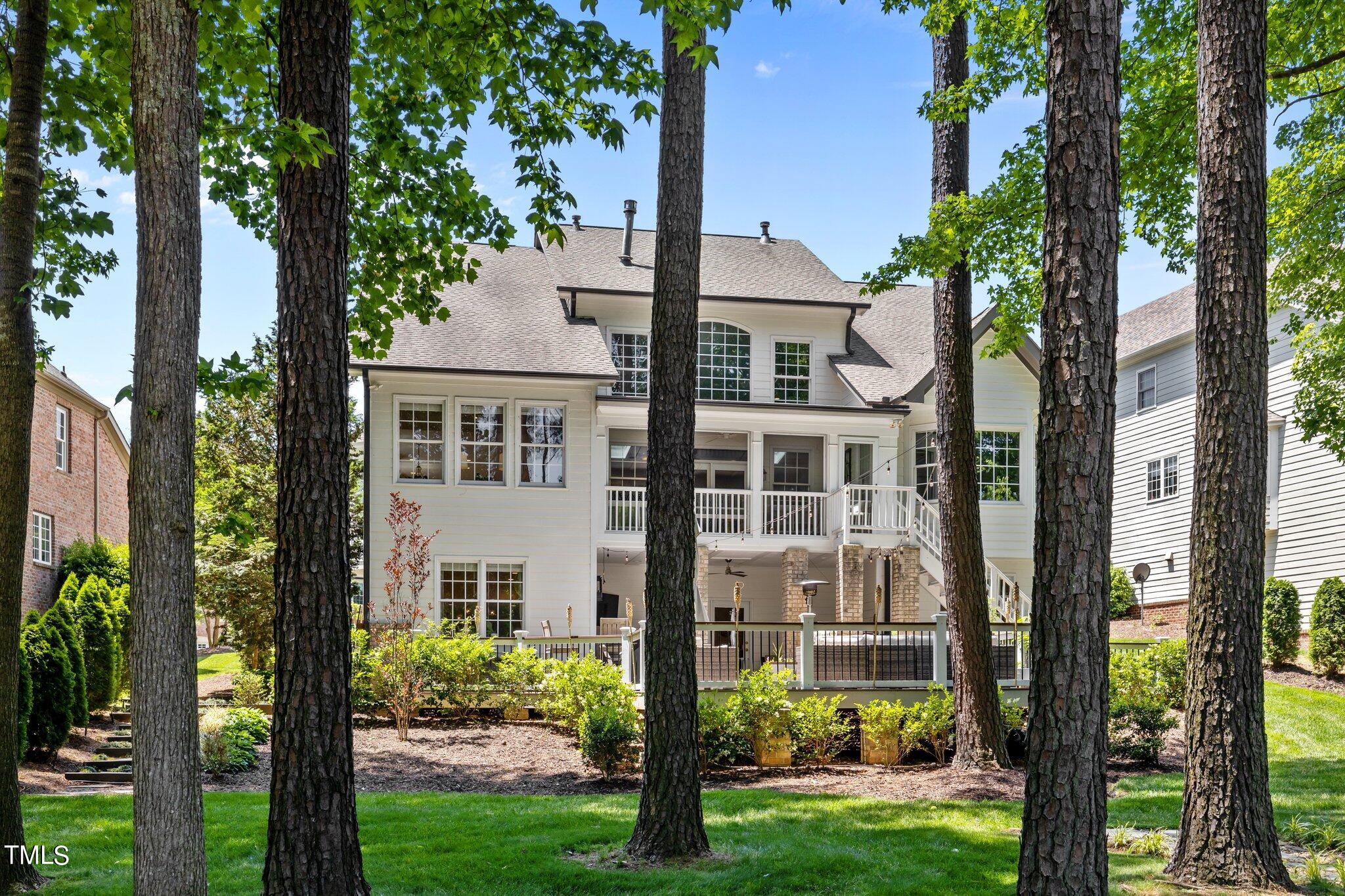 8948 Winged Thistle Court