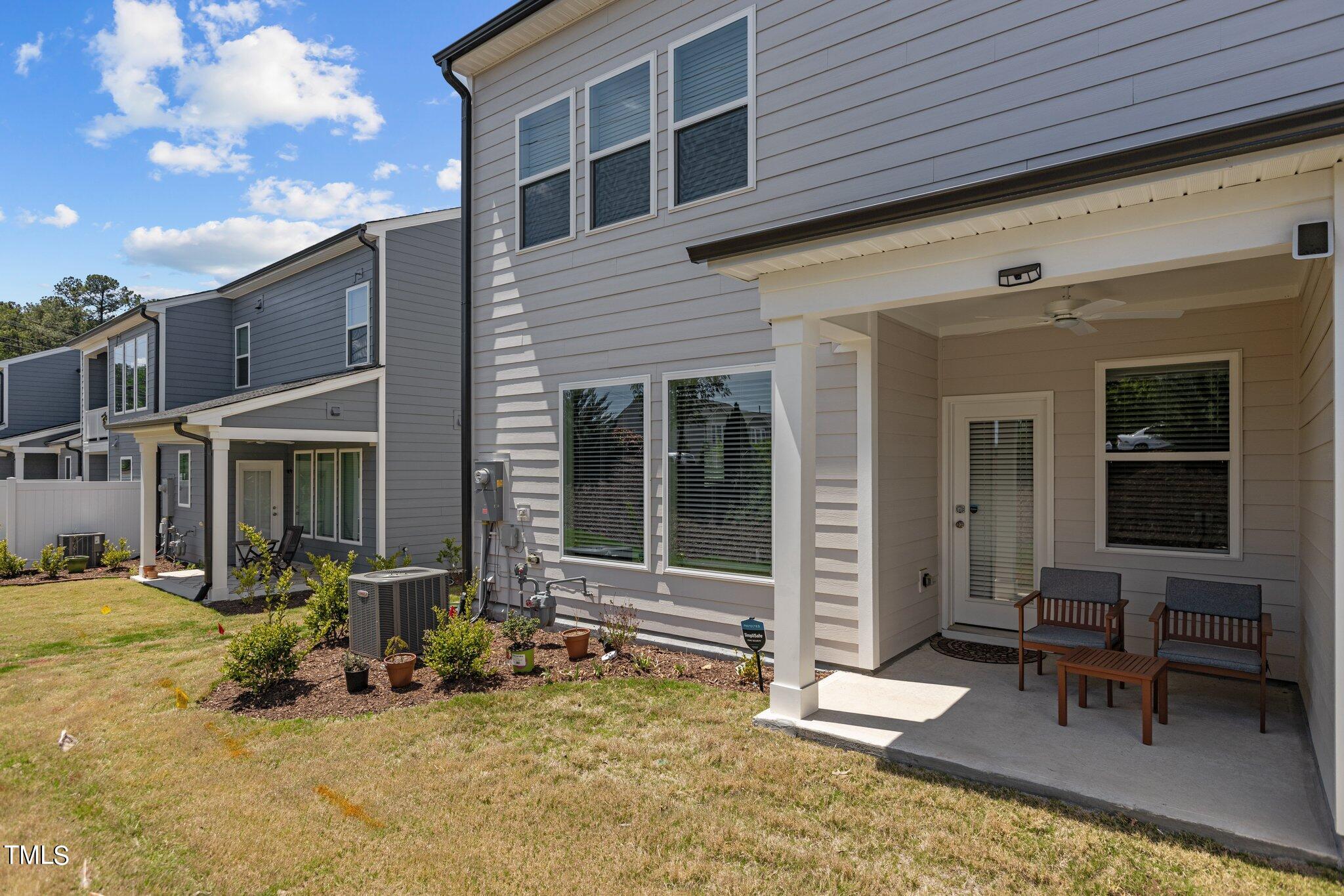 1301 Canary Pepper Drive