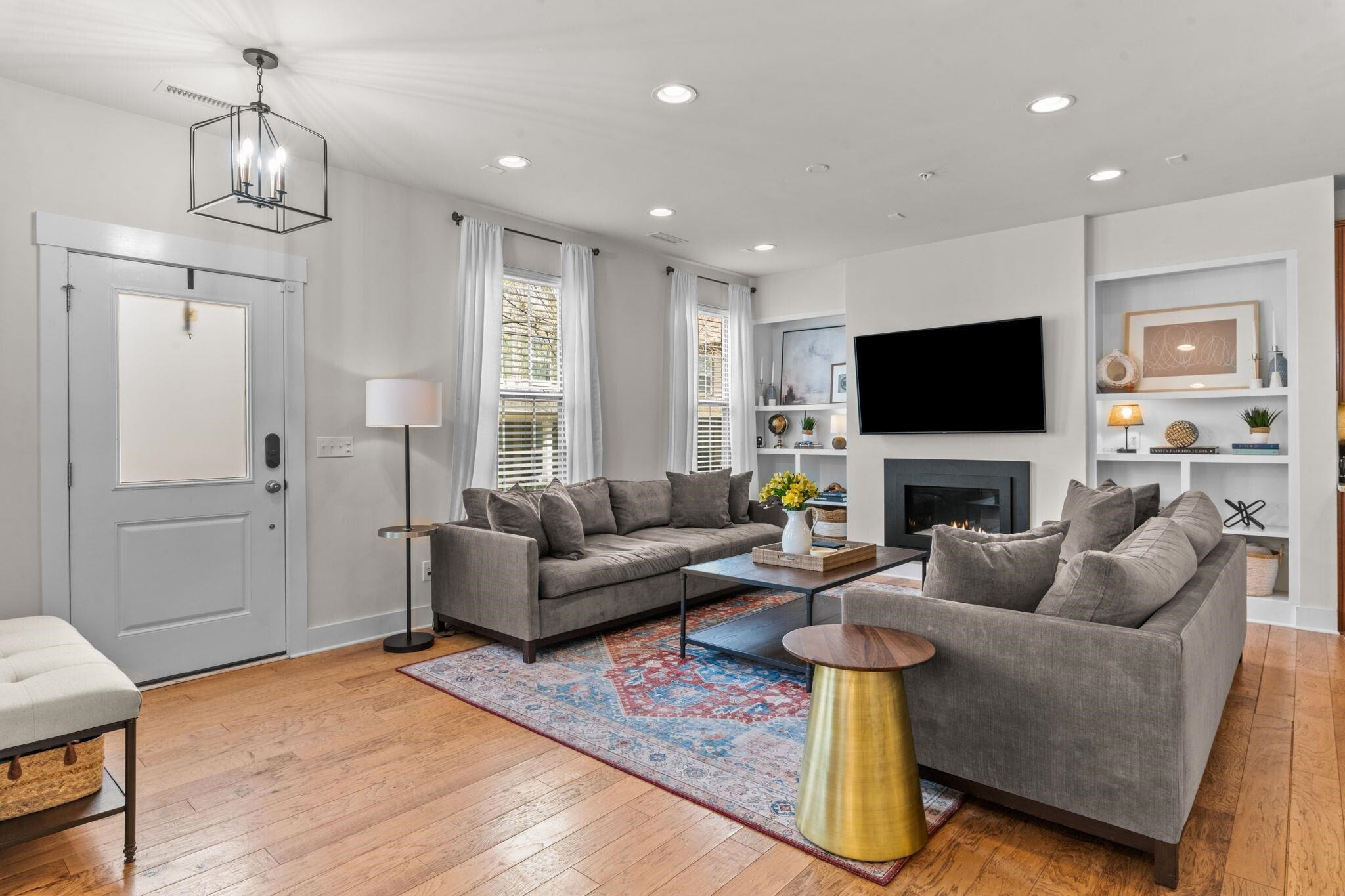 9304 Sevillanos Walk