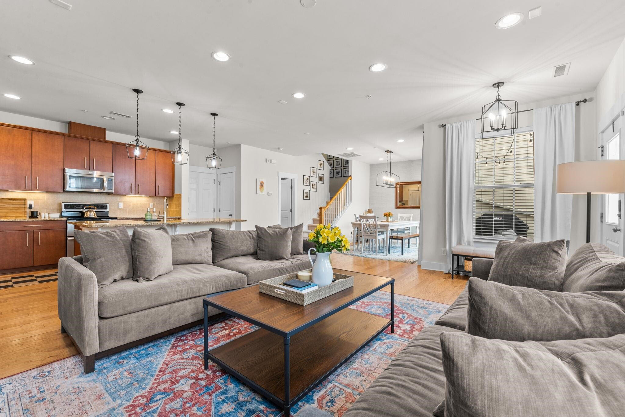 9304 Sevillanos Walk