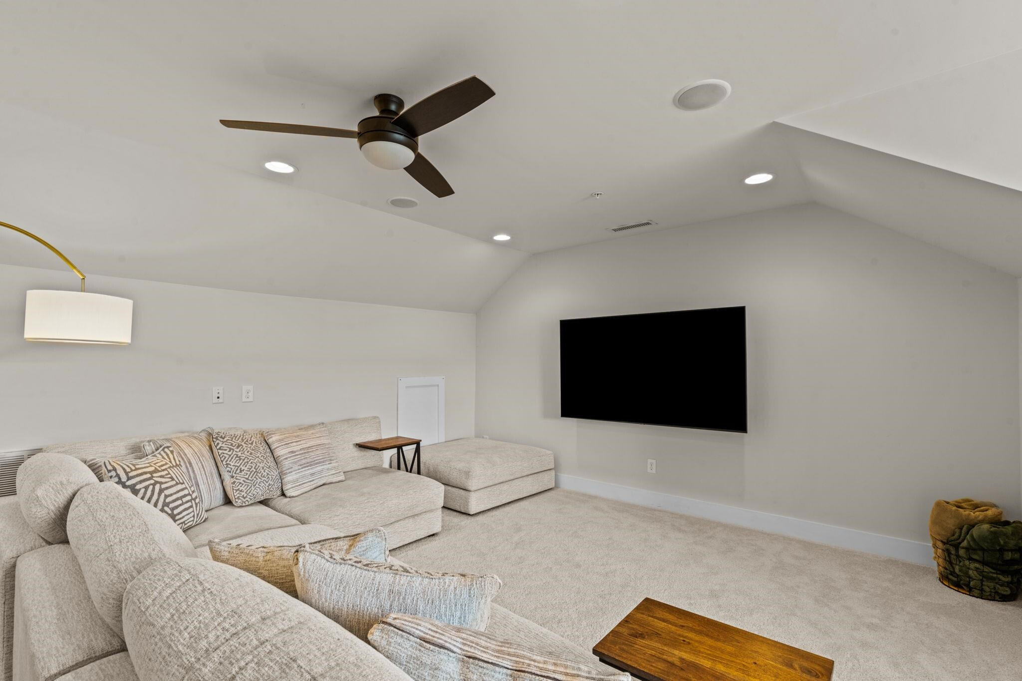 9304 Sevillanos Walk