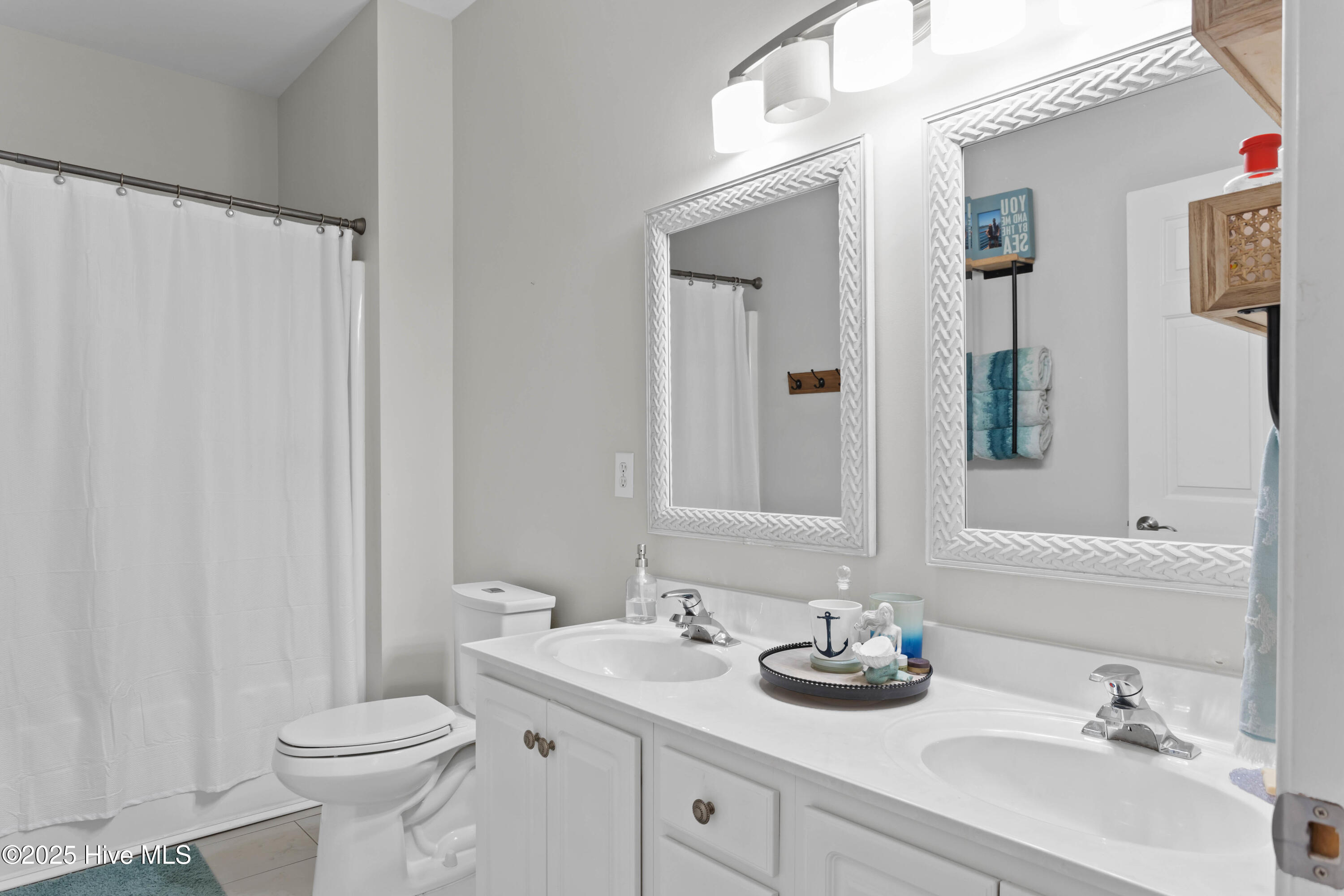 5006 Carleton Drive Unit 90