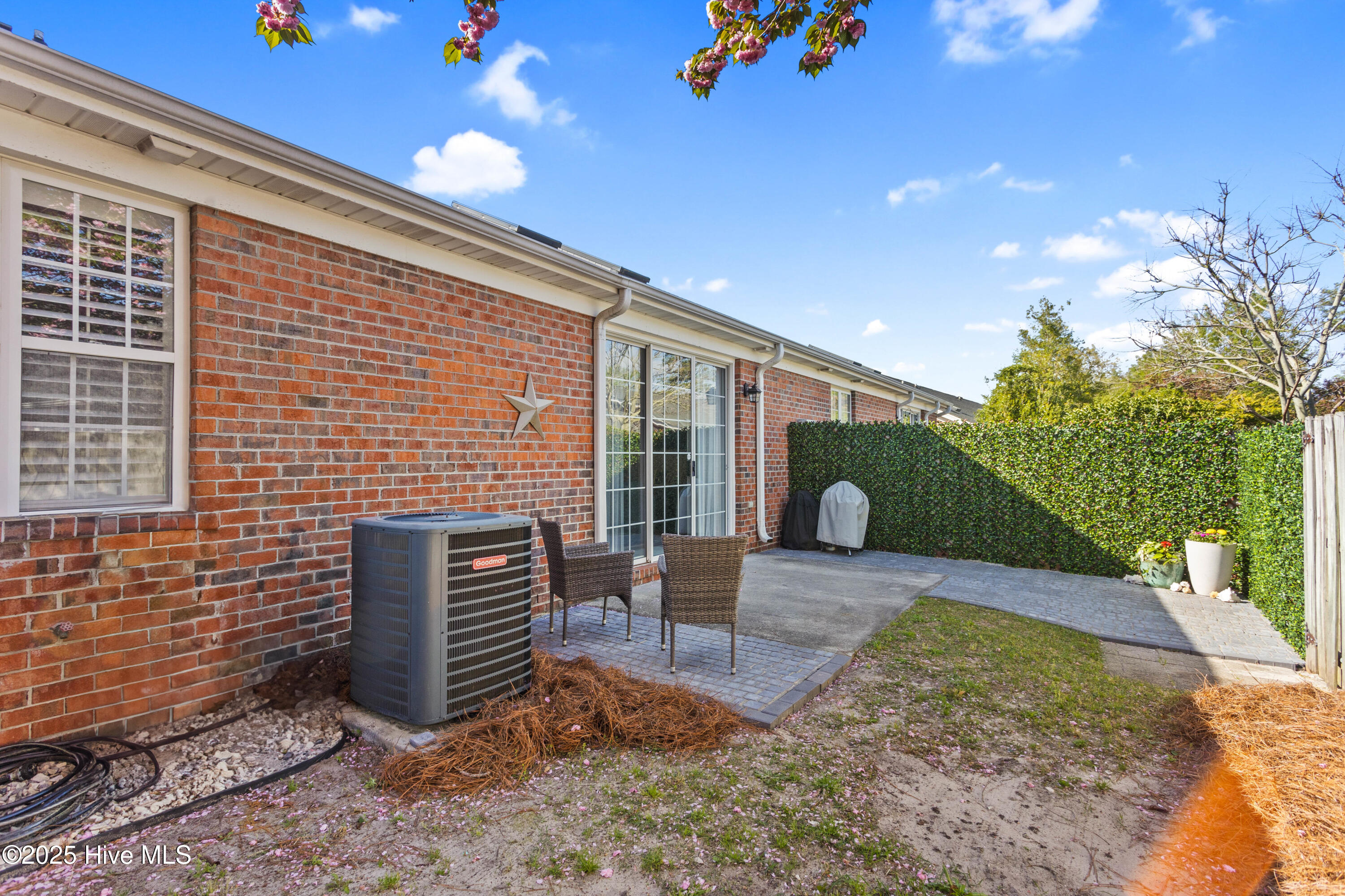 5006 Carleton Drive Unit 90