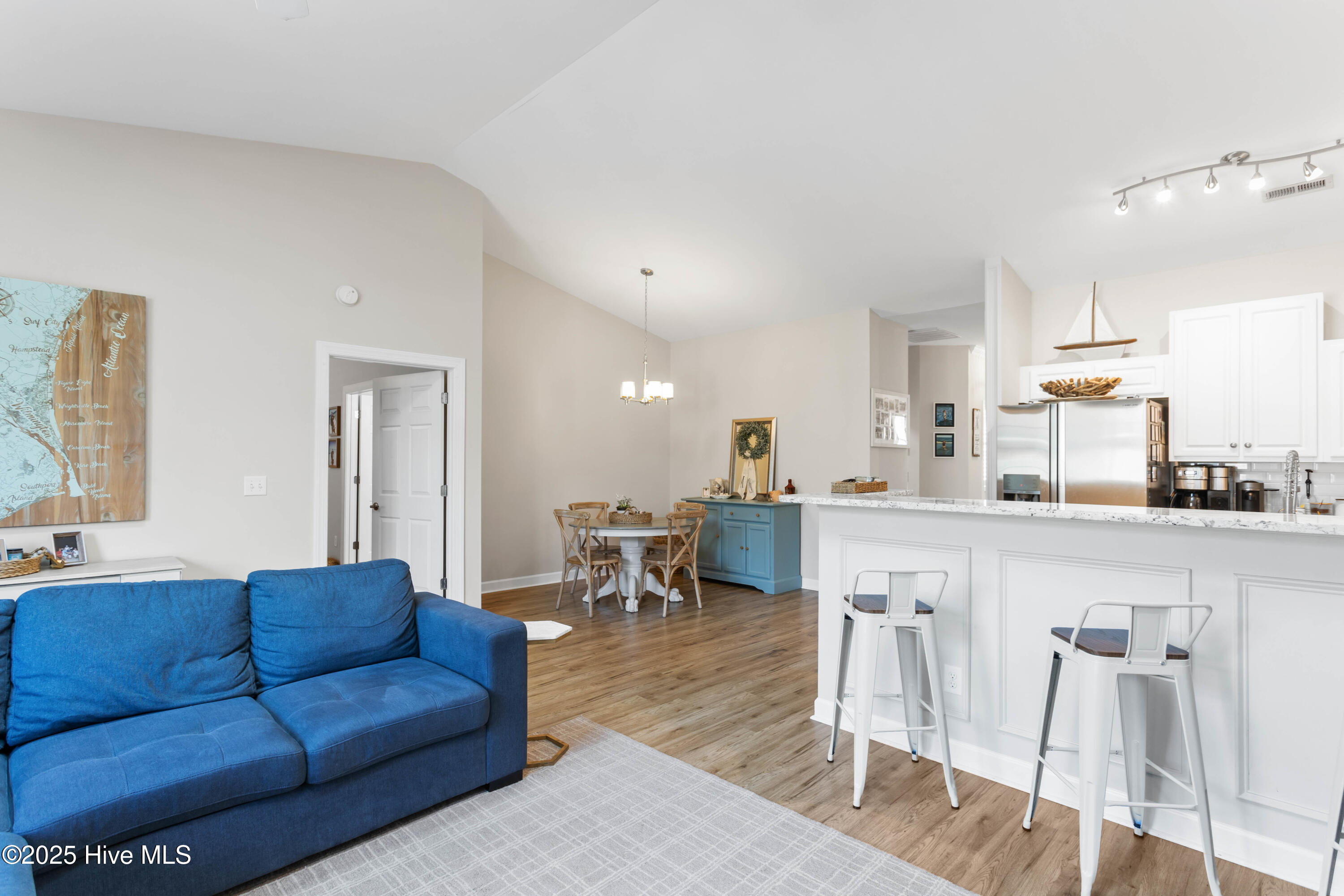 5006 Carleton Drive Unit 90