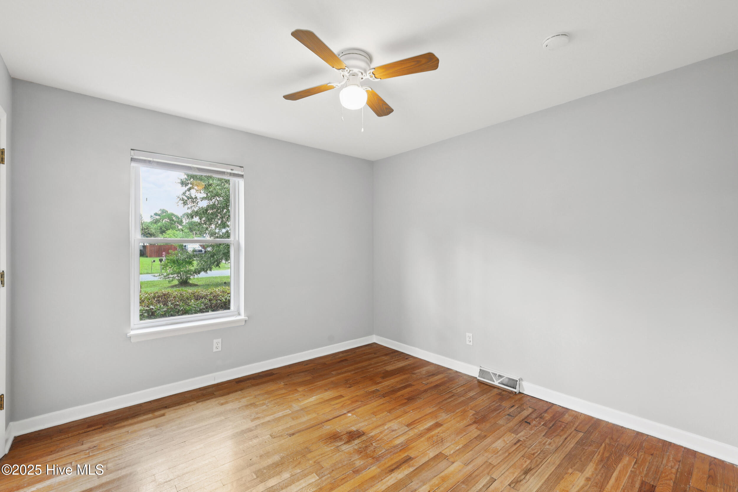 410 N Crestwood Drive