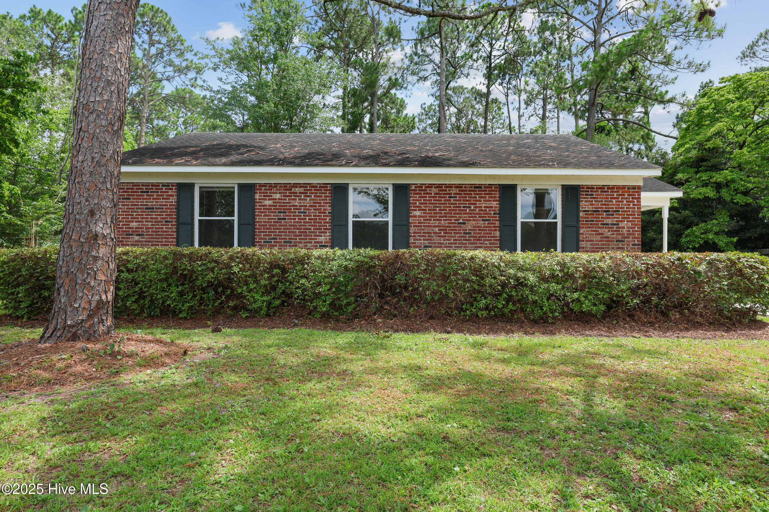 410 N Crestwood Drive