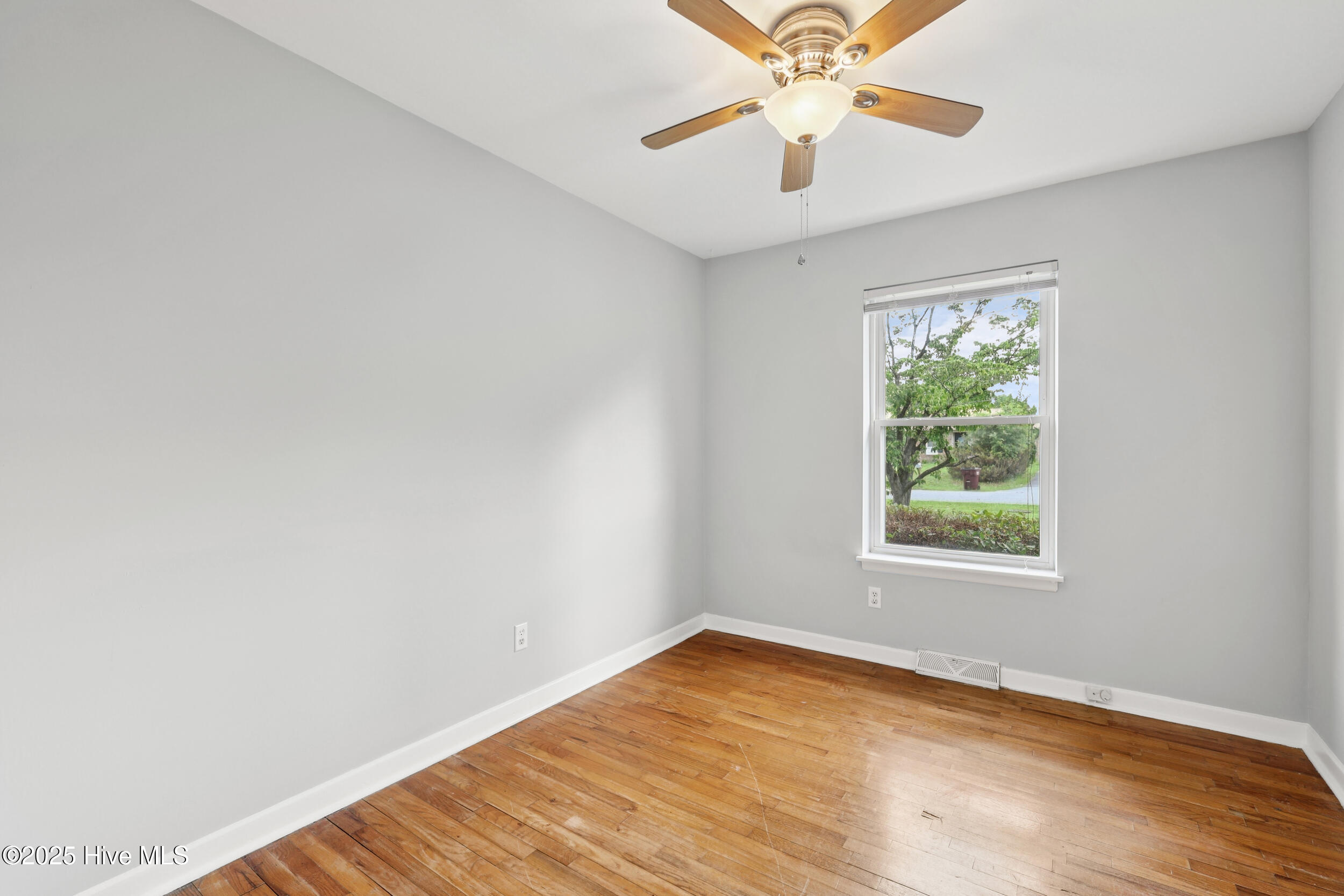 410 N Crestwood Drive