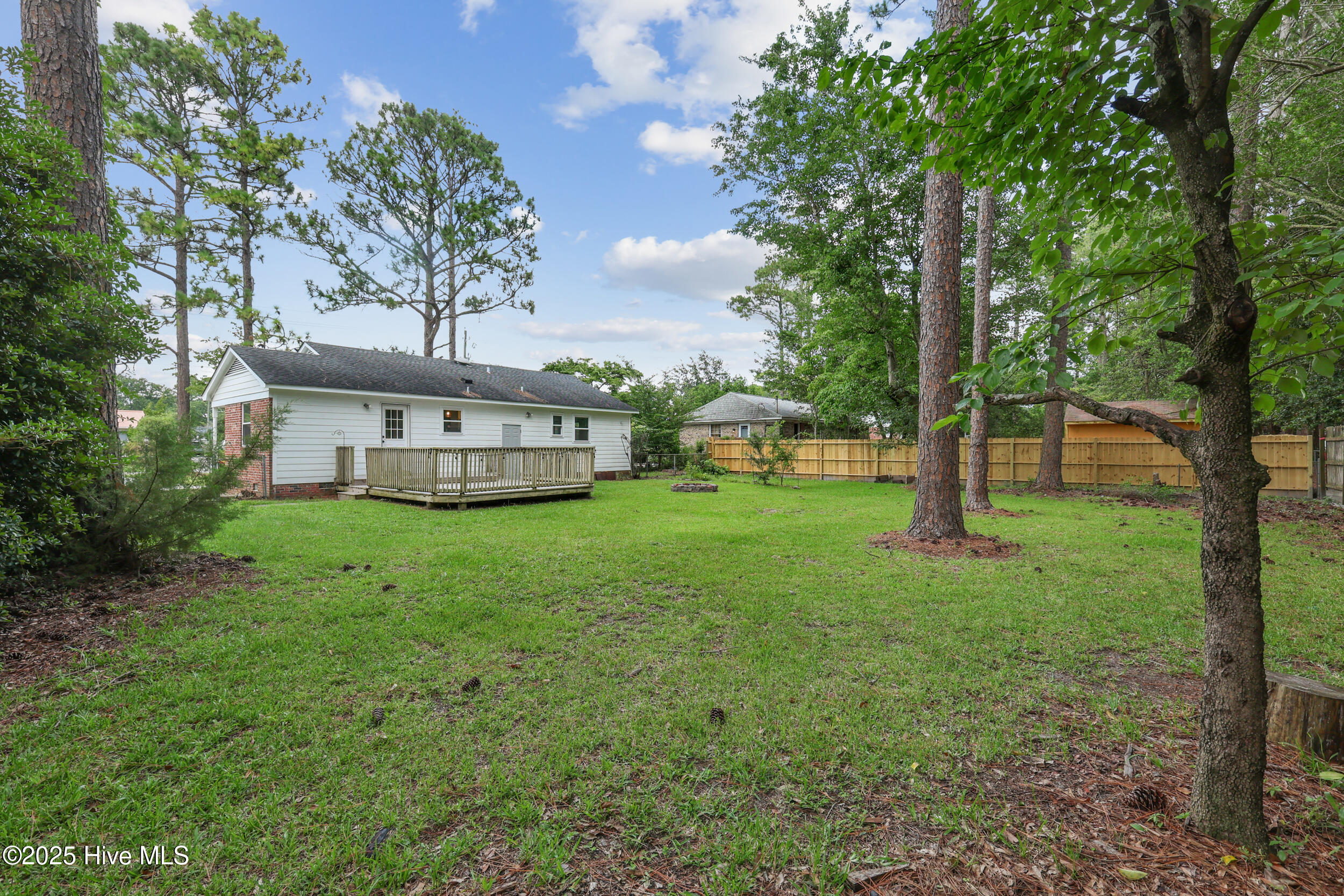 410 N Crestwood Drive