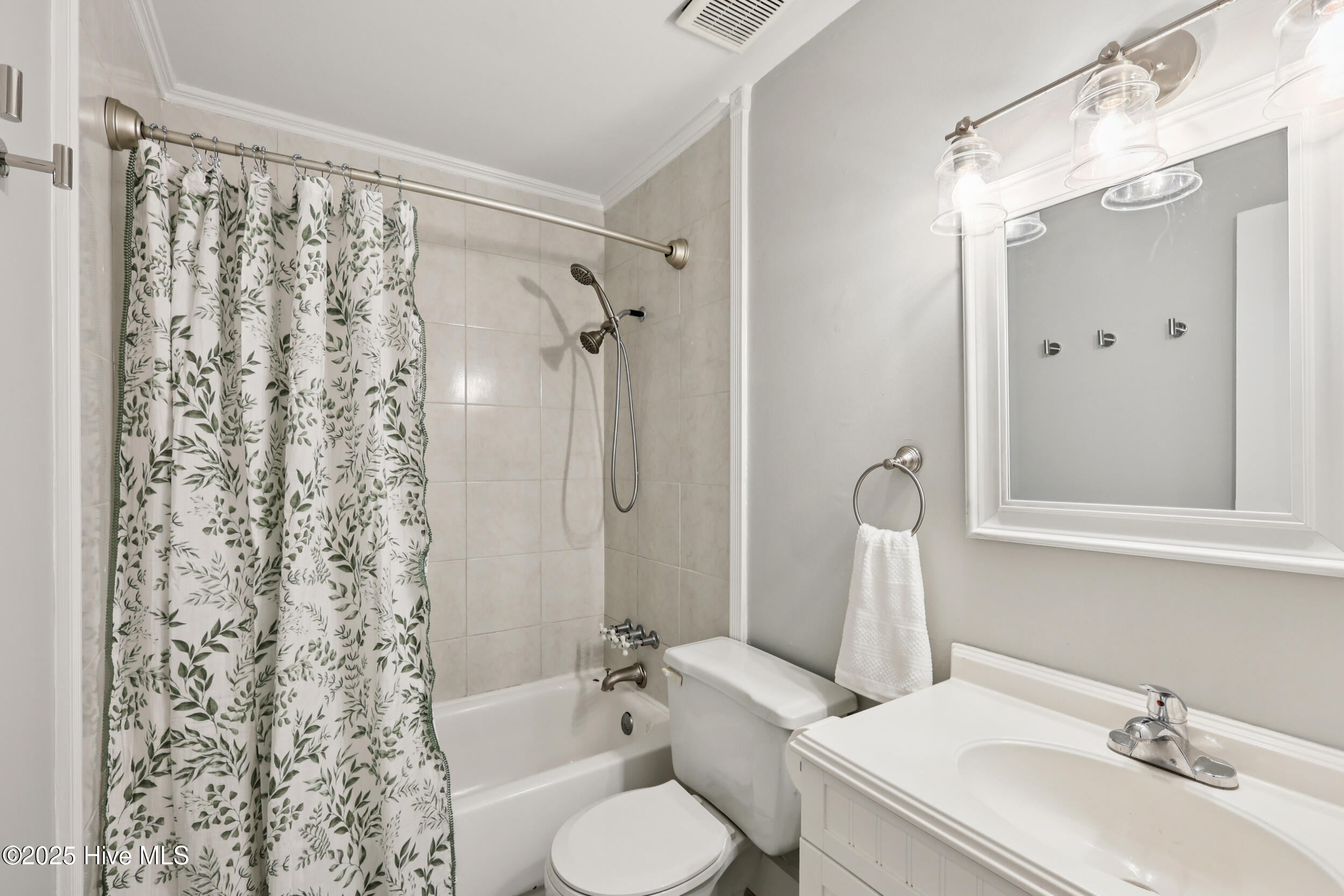 410 N Crestwood Drive