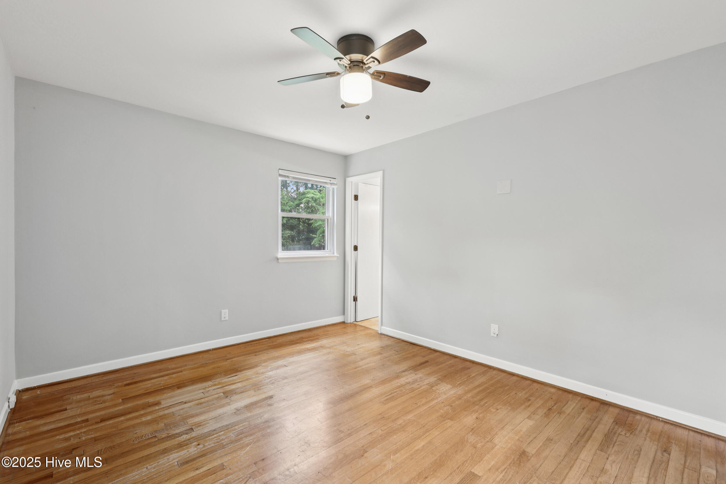 410 N Crestwood Drive