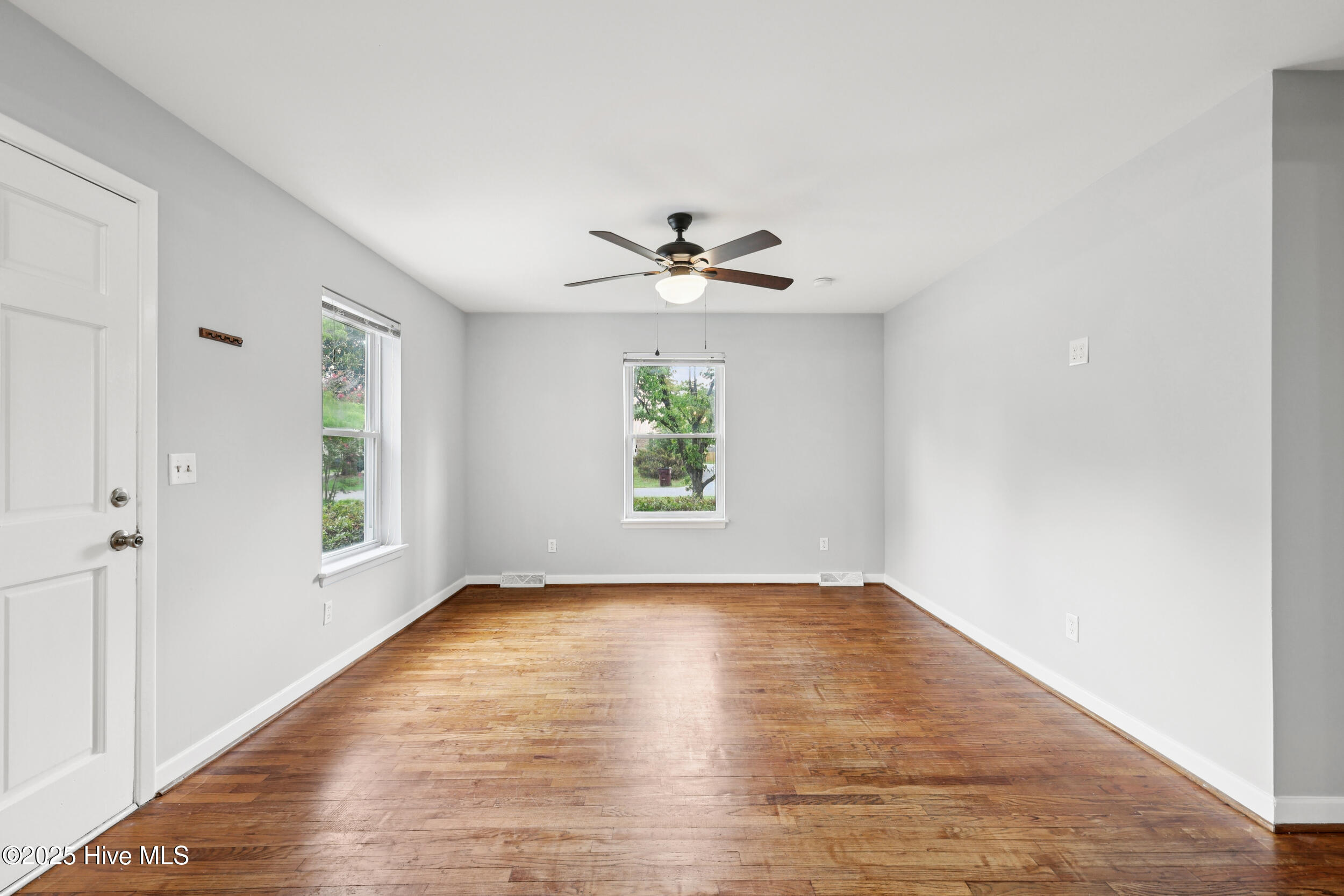 410 N Crestwood Drive