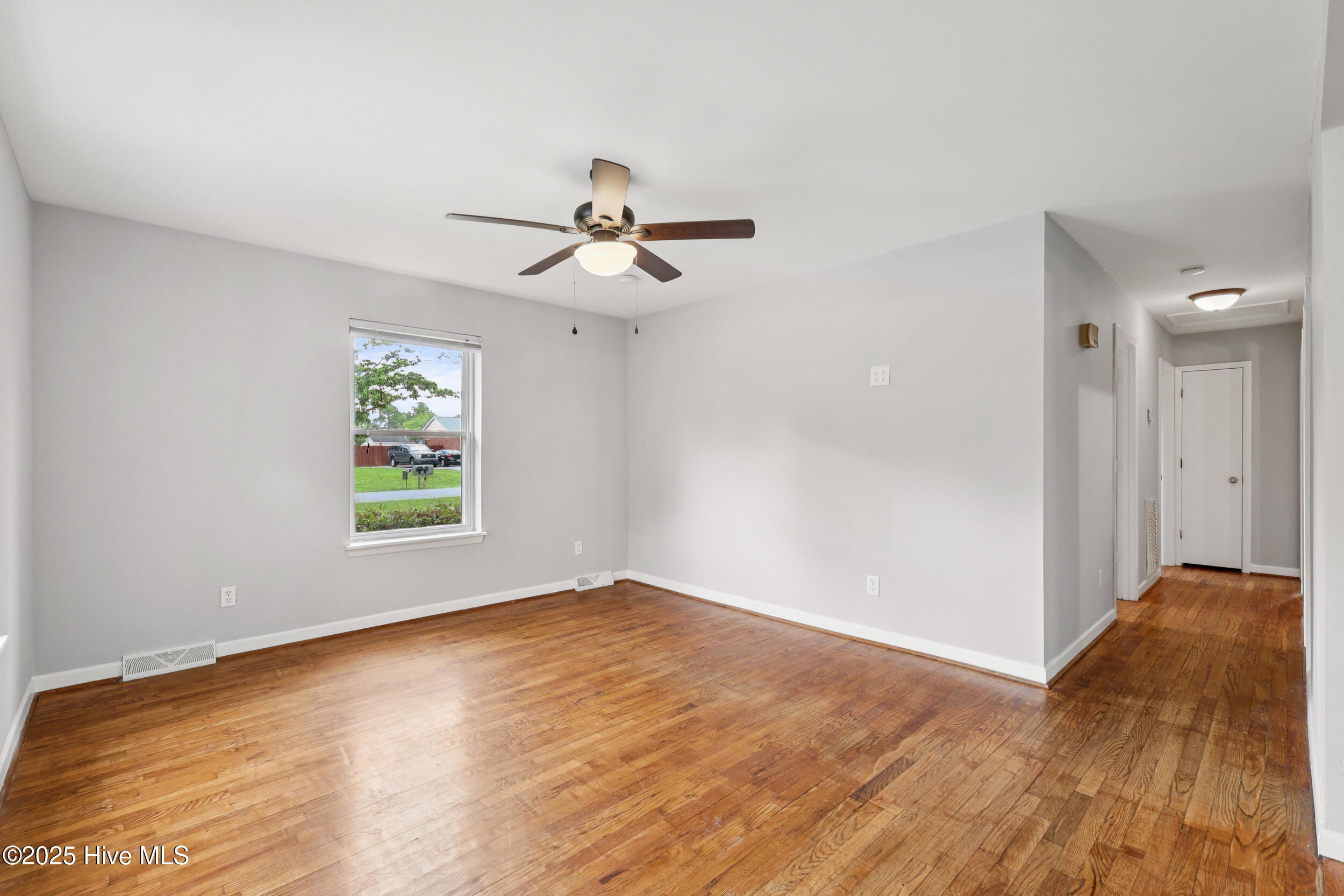 410 N Crestwood Drive