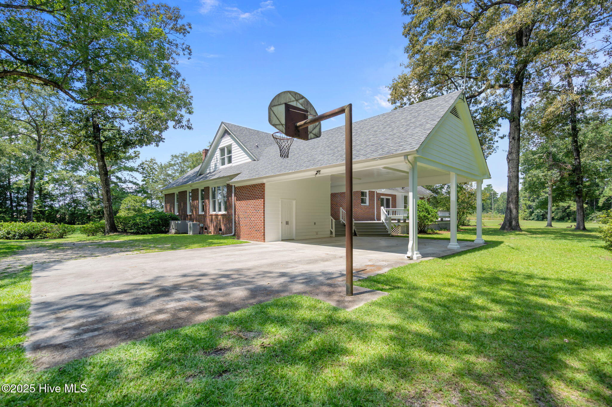 8033 Malpass Corner Road