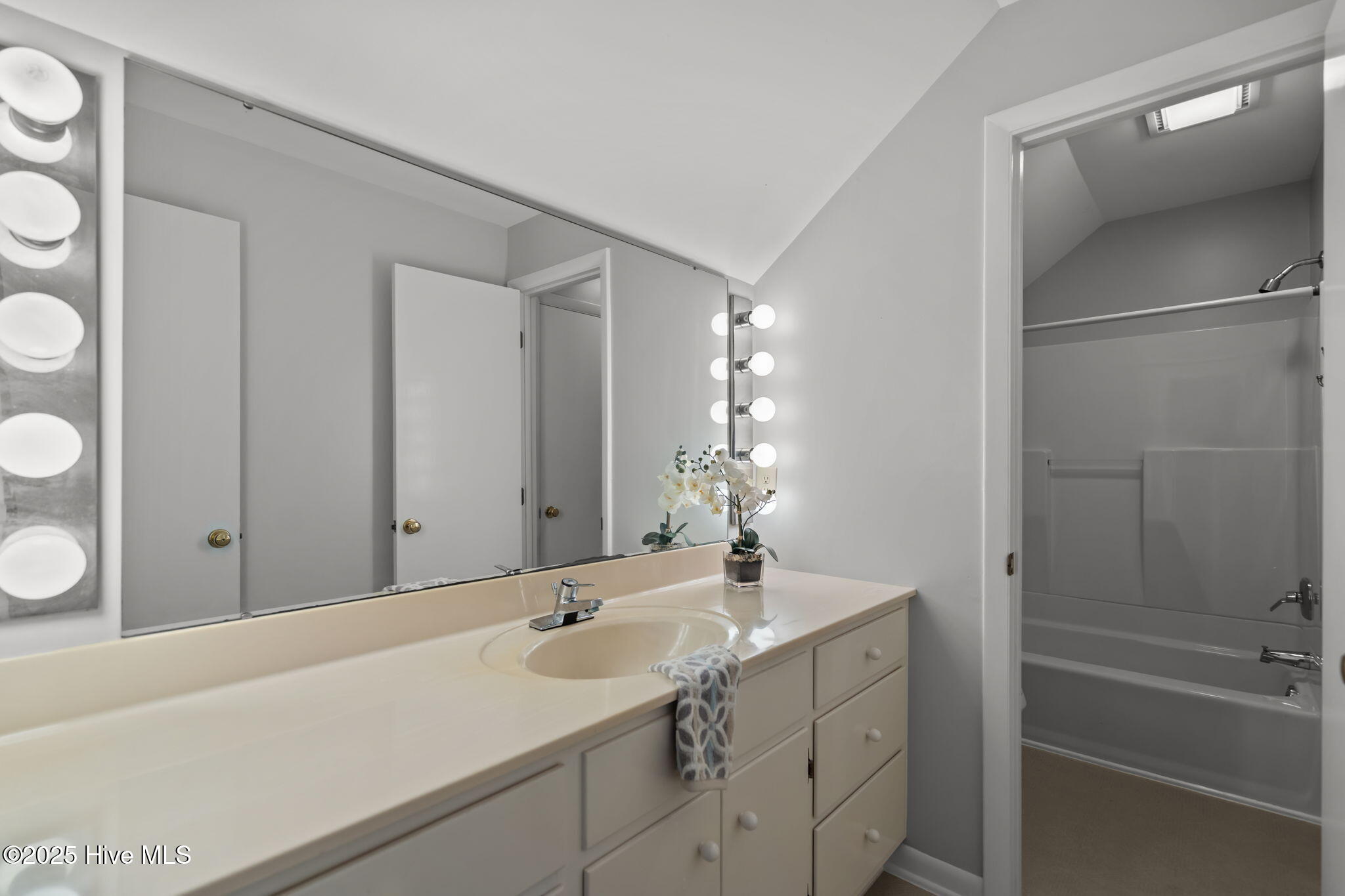 8033 Malpass Corner Road