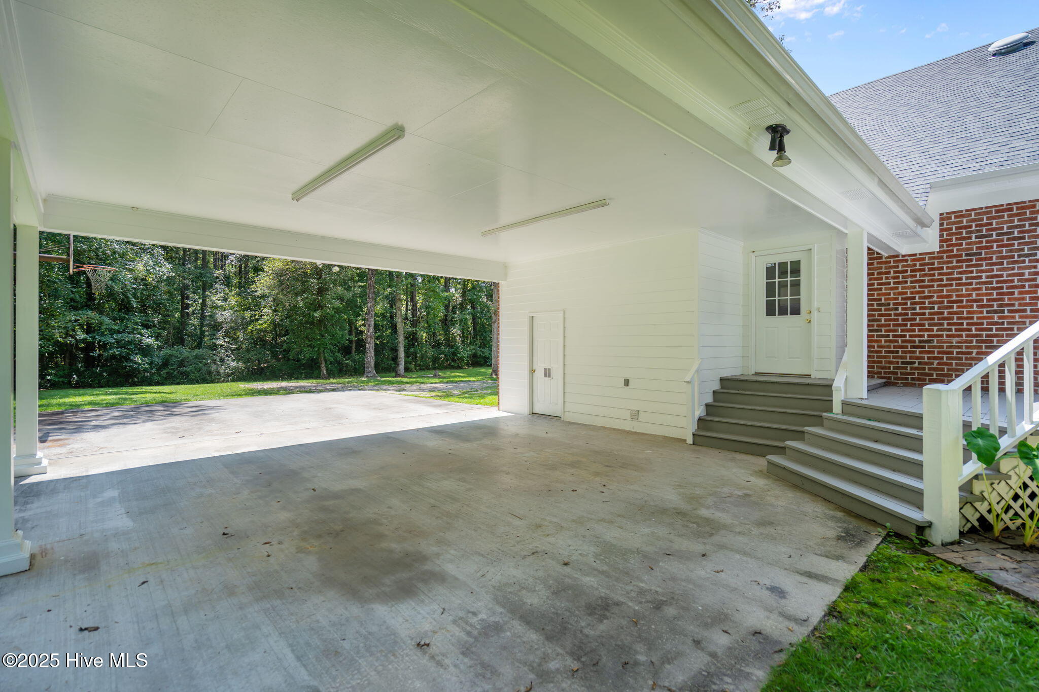 8033 Malpass Corner Road