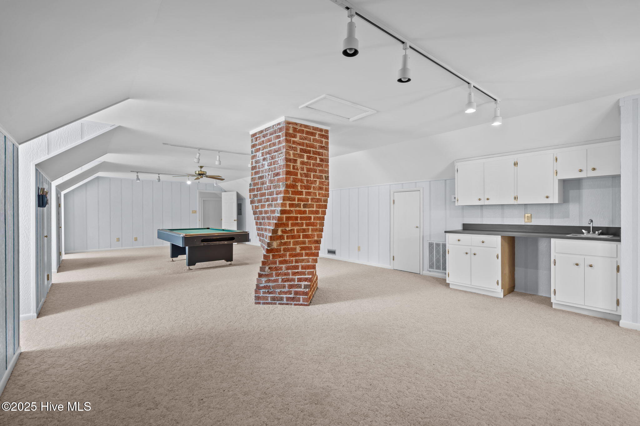 8033 Malpass Corner Road