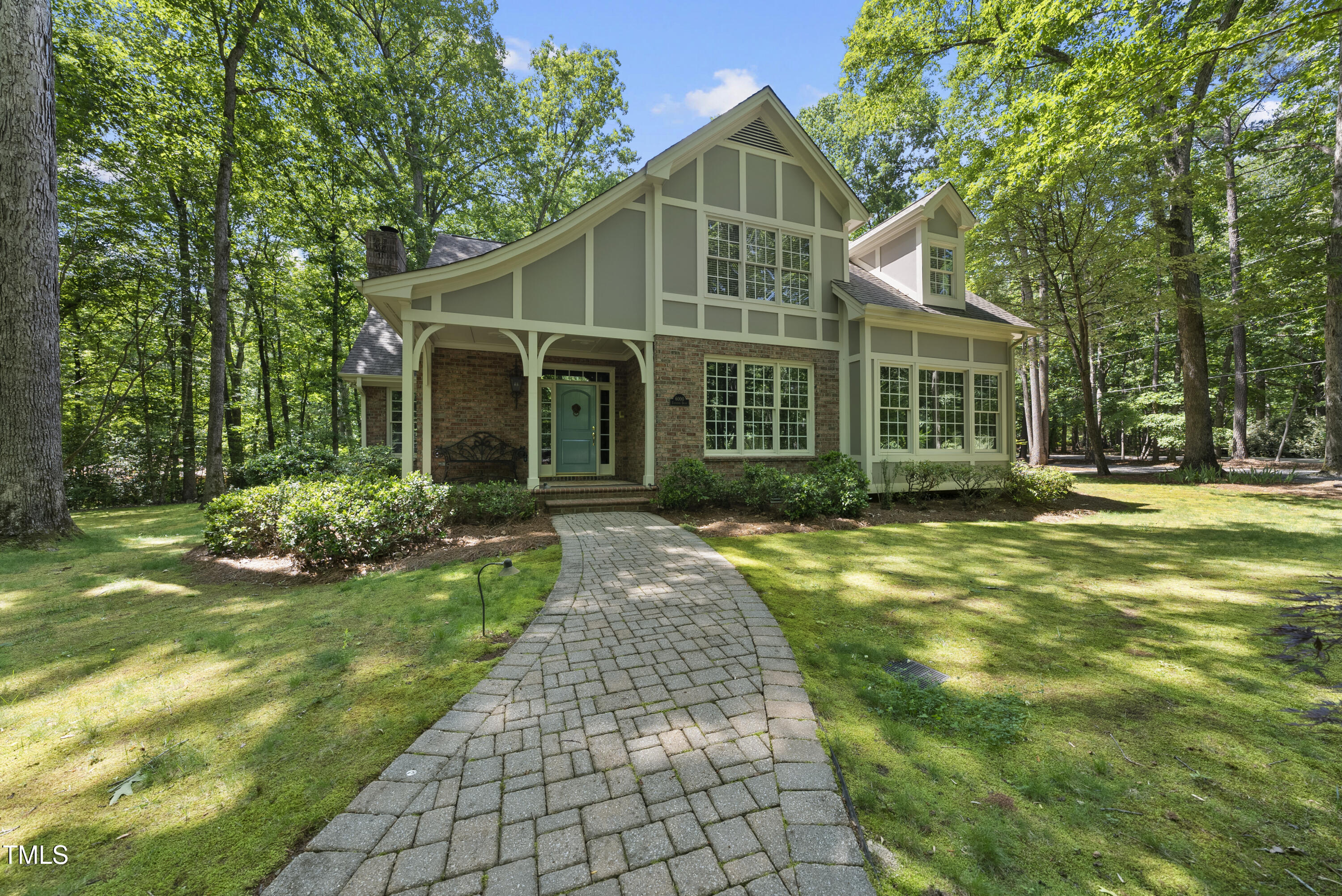 6000 Canadero Drive
