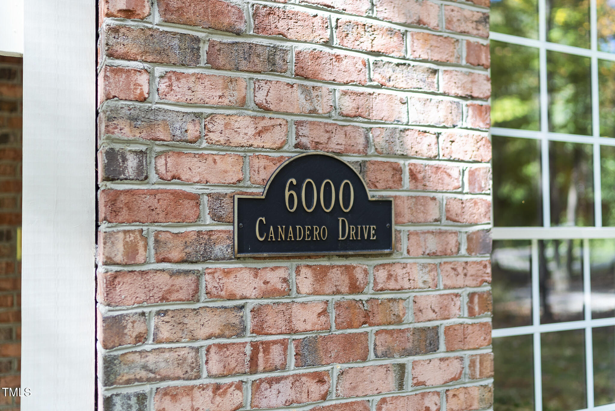 6000 Canadero Drive