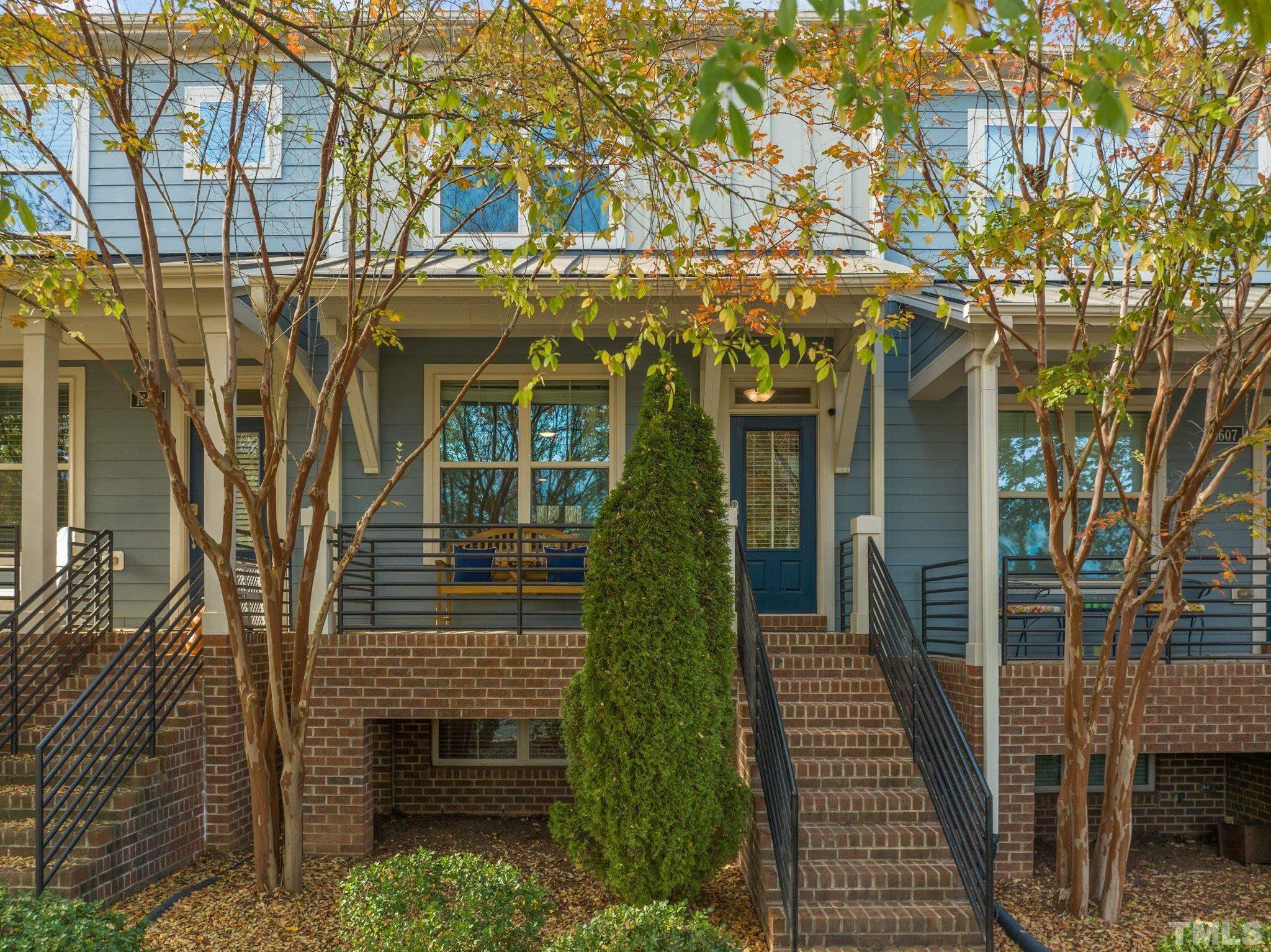 1605 Crafton Way