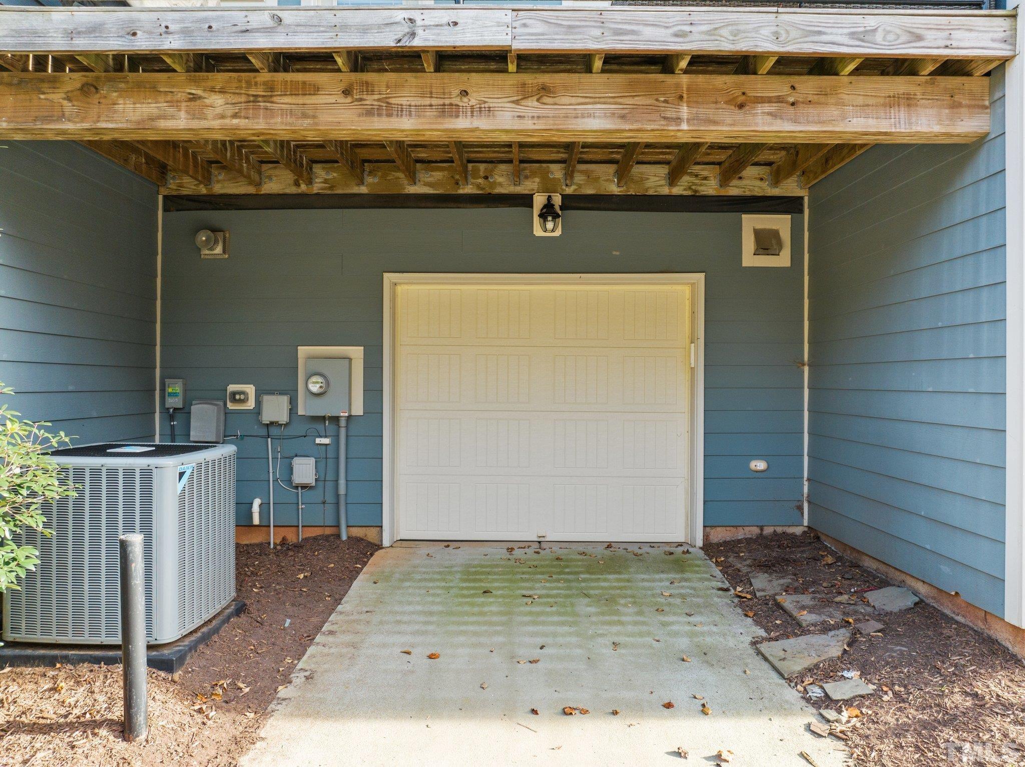 1605 Crafton Way