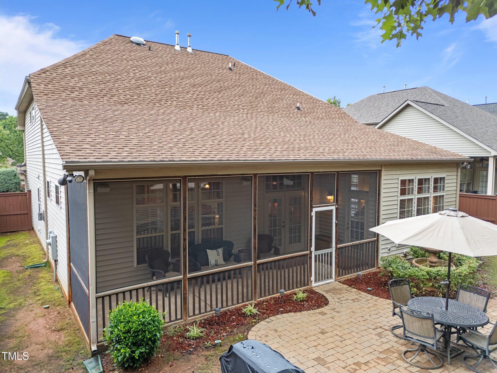 7768 Berry Crest Avenue