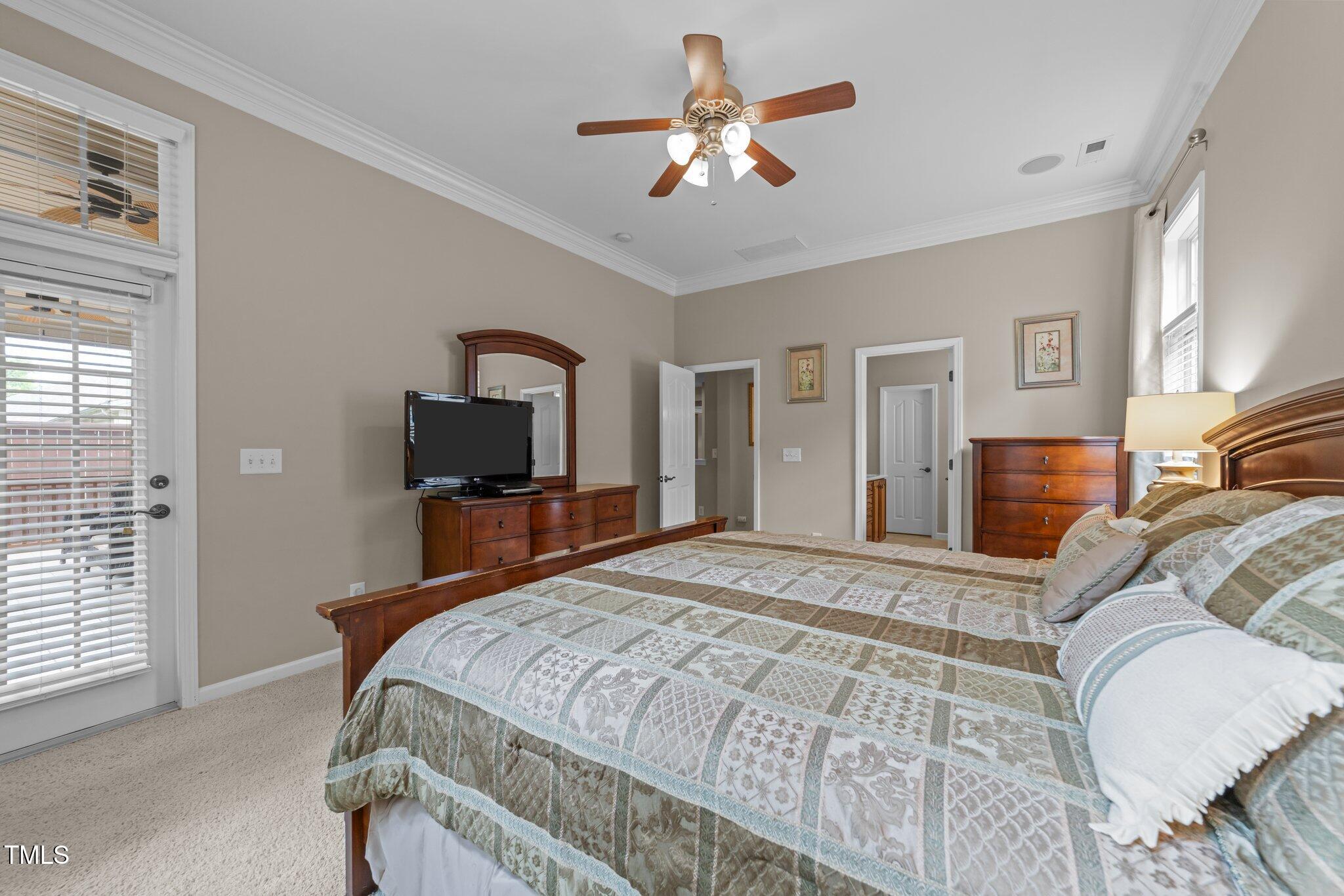 7768 Berry Crest Avenue