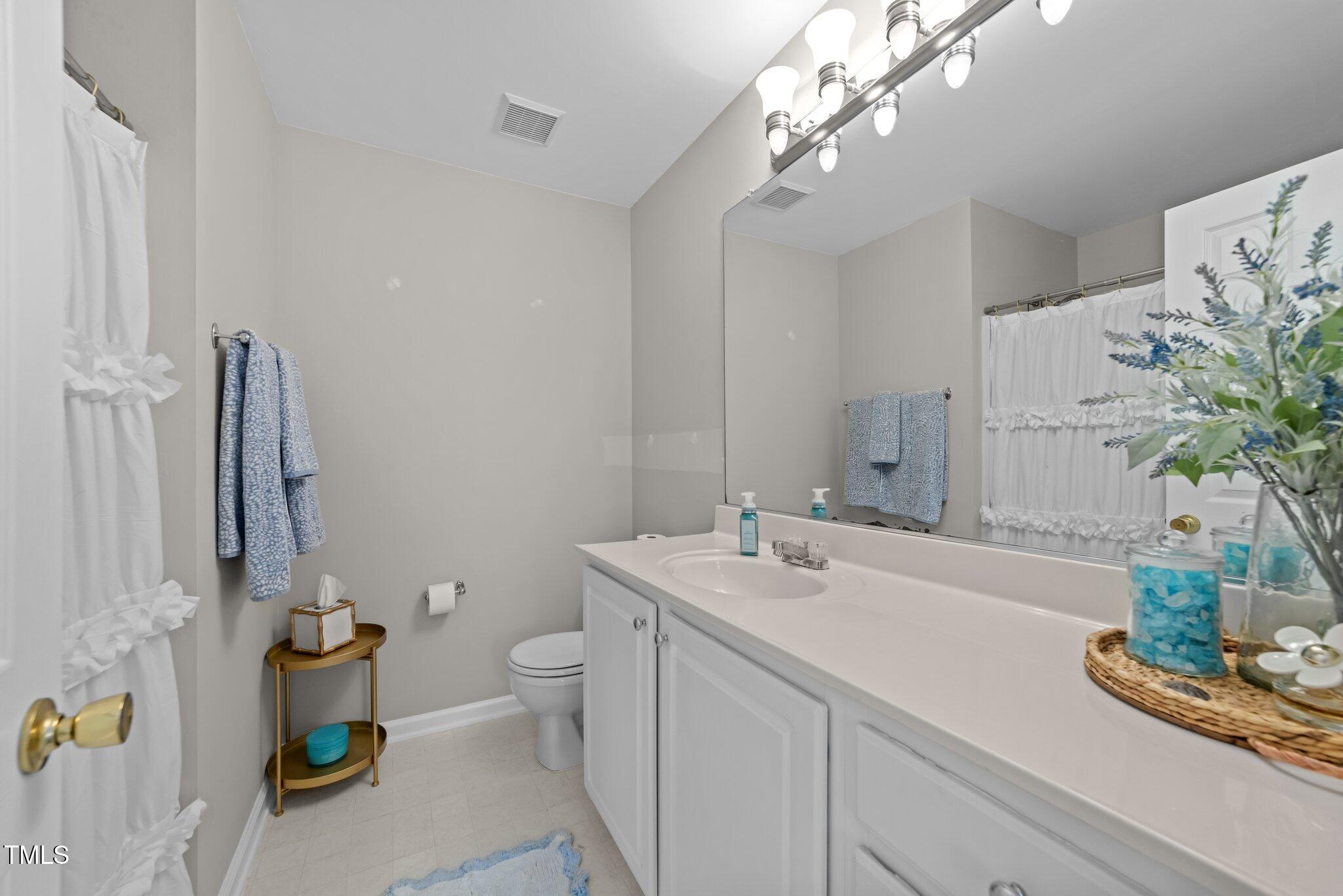 5717 Corbon Crest Lane