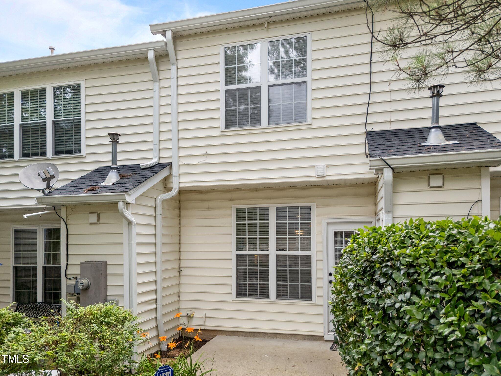 5717 Corbon Crest Lane