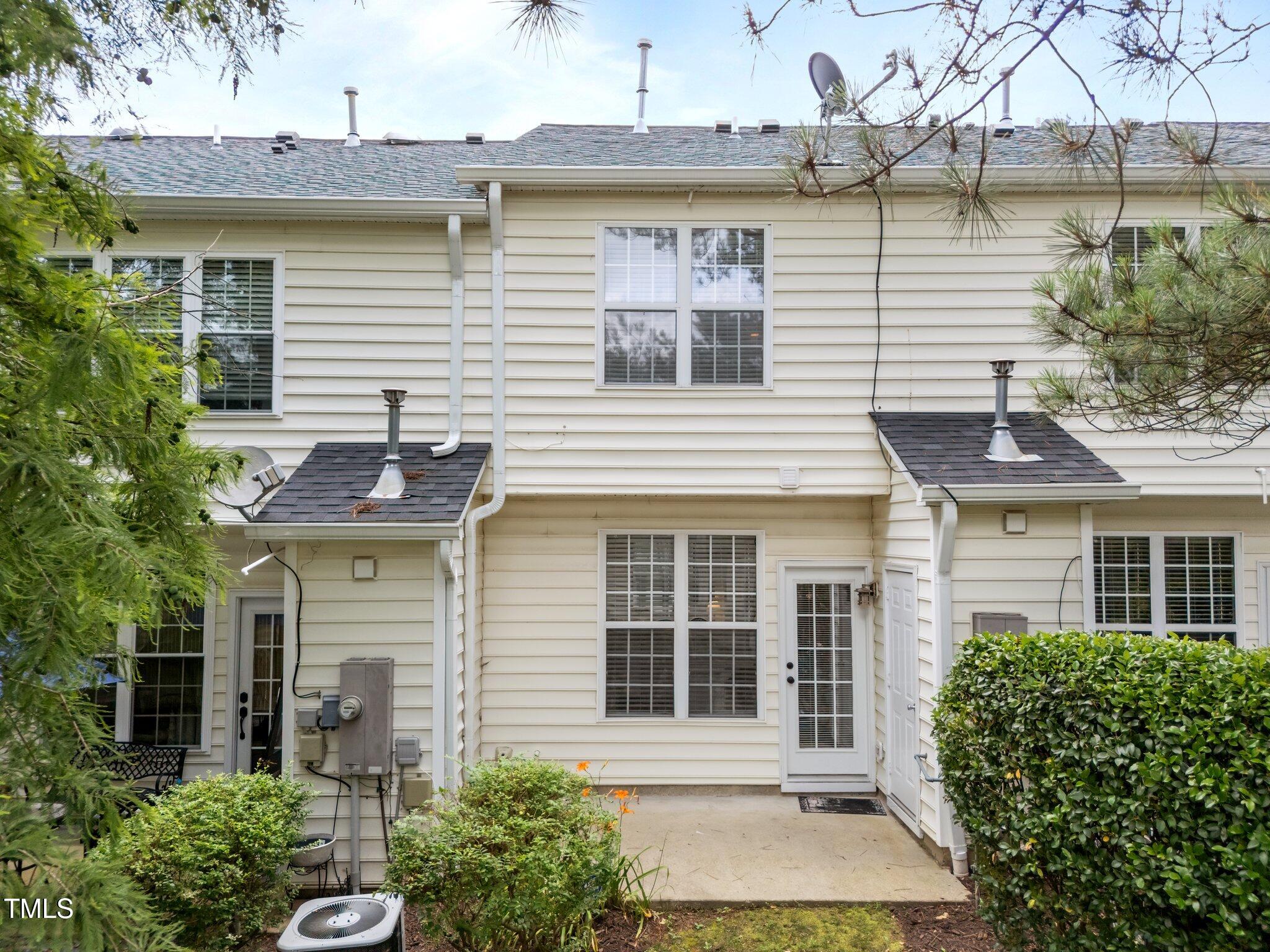 5717 Corbon Crest Lane