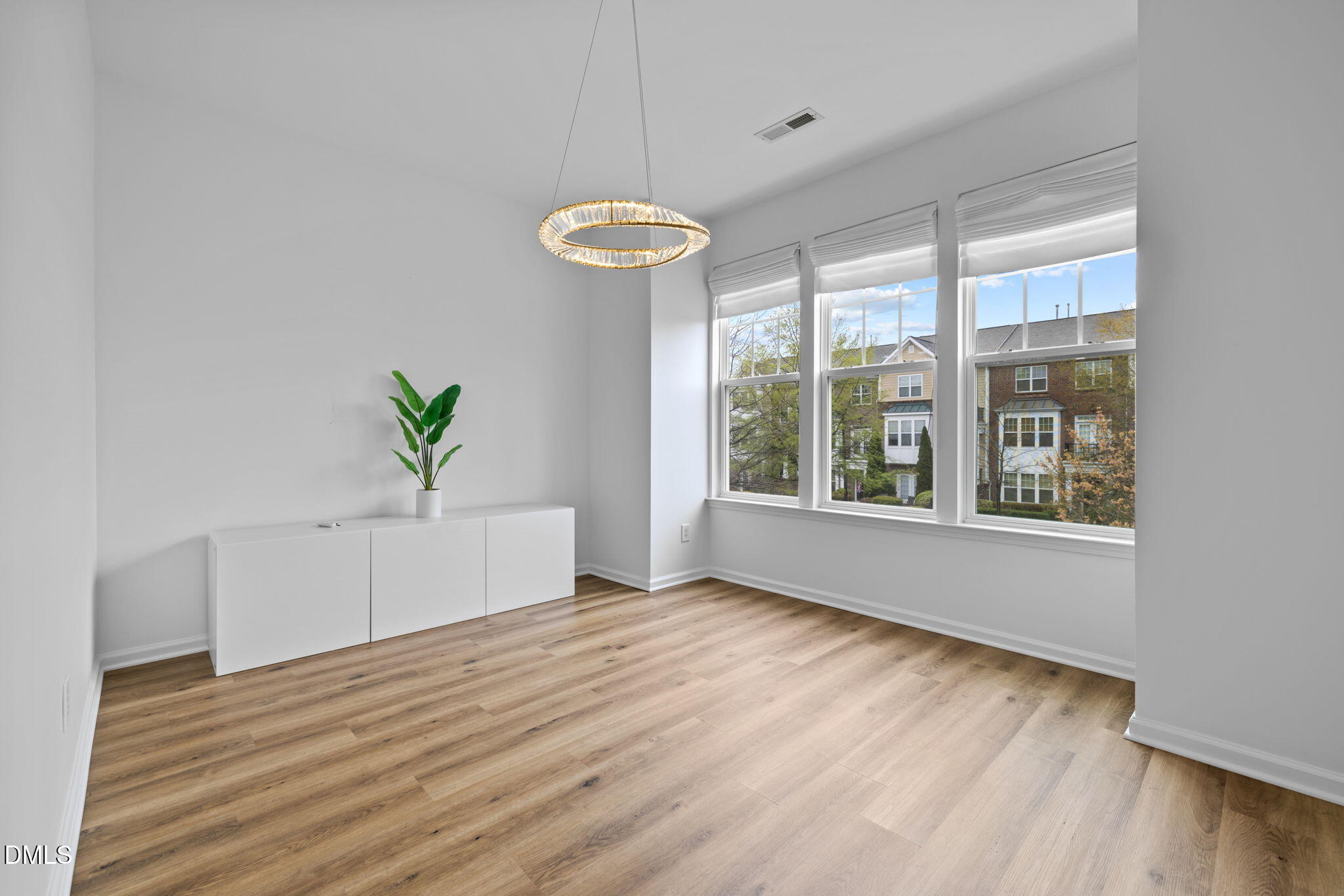 10122 Glen Autumn Road