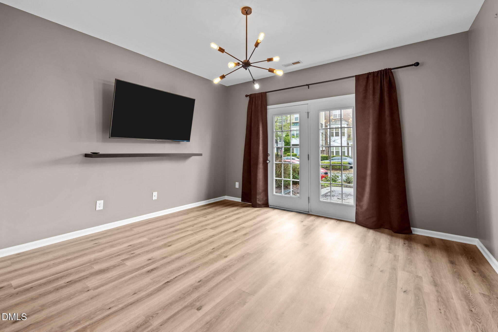 10122 Glen Autumn Road