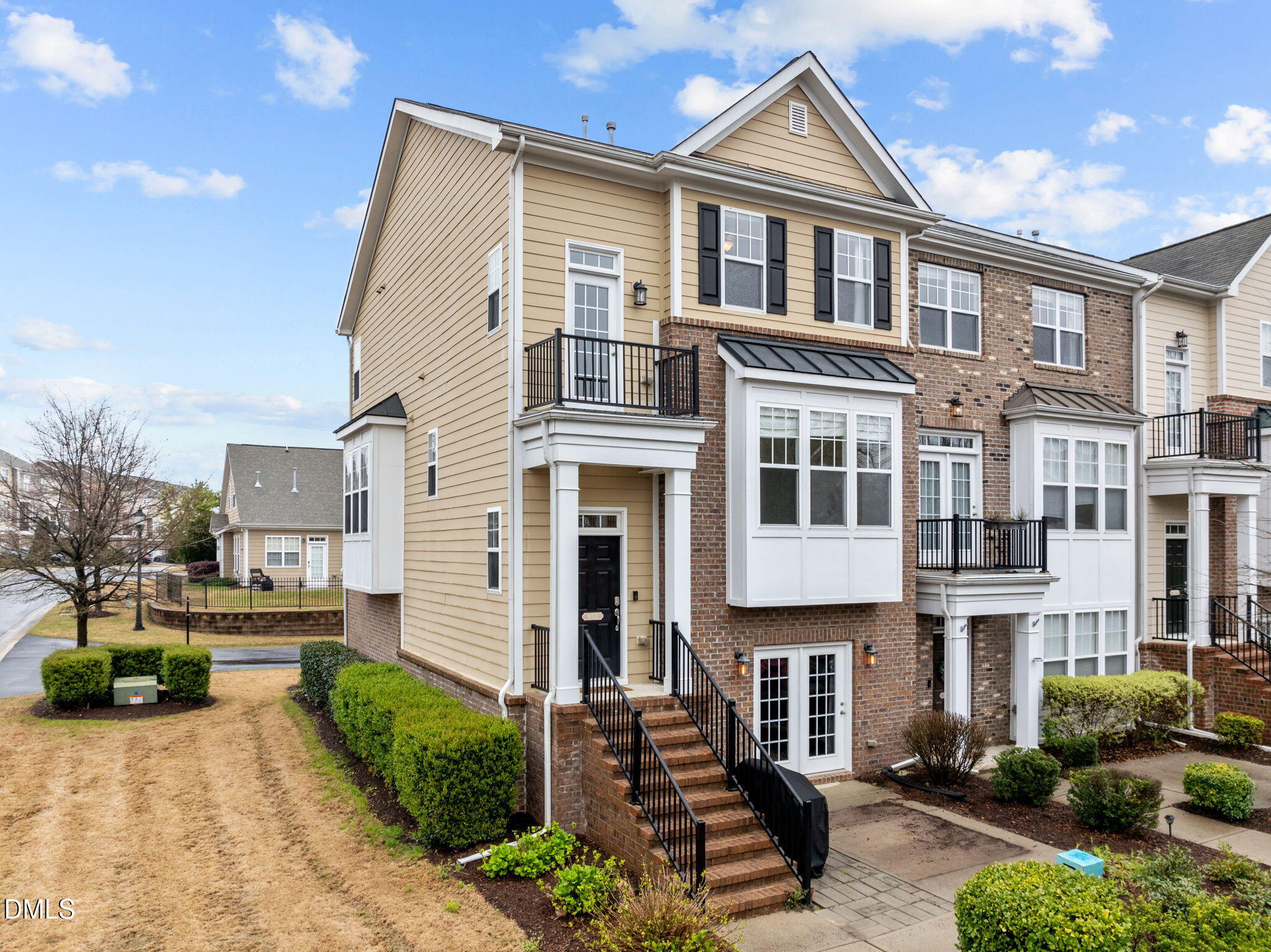 10122 Glen Autumn Road