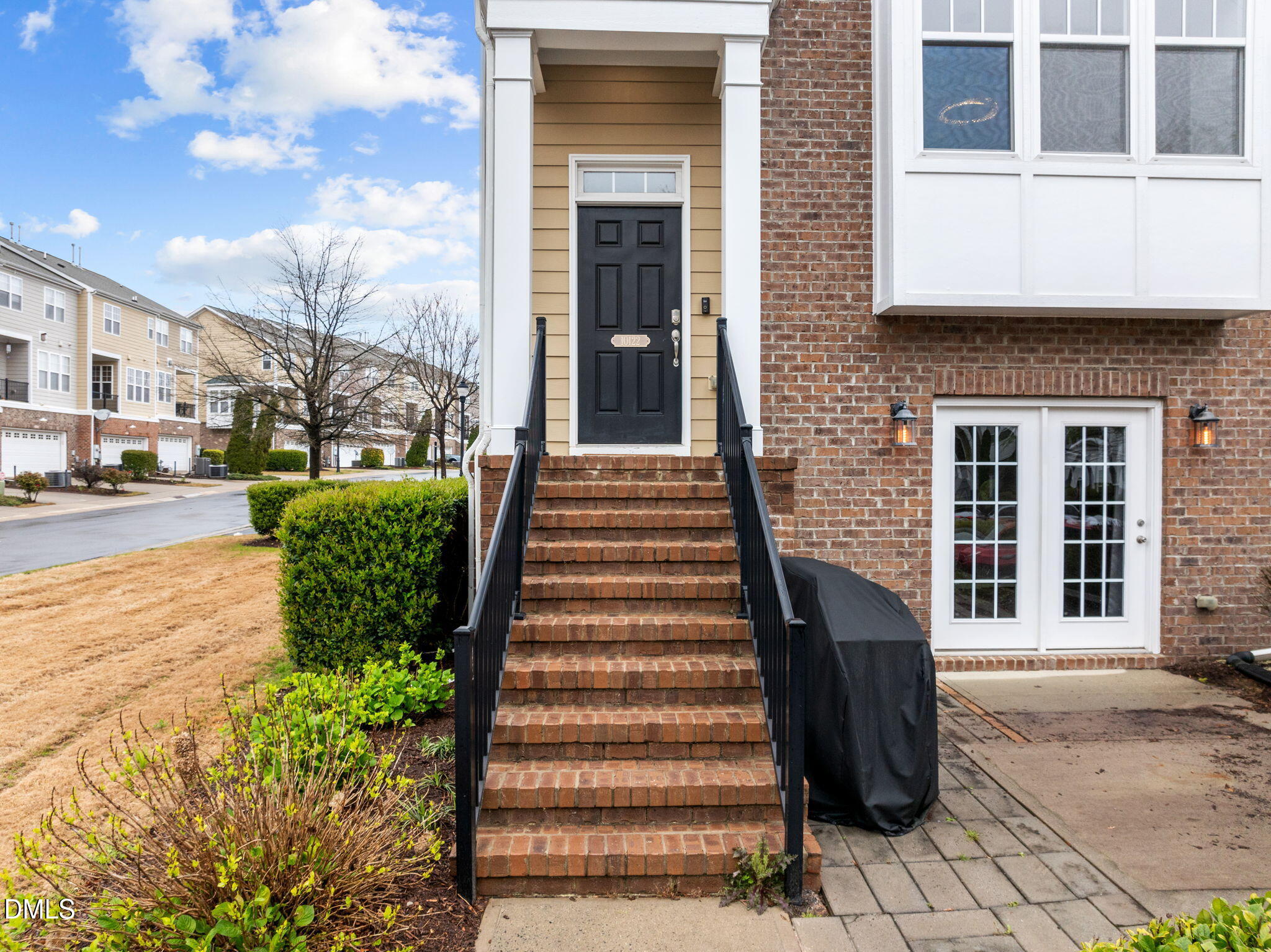 10122 Glen Autumn Road